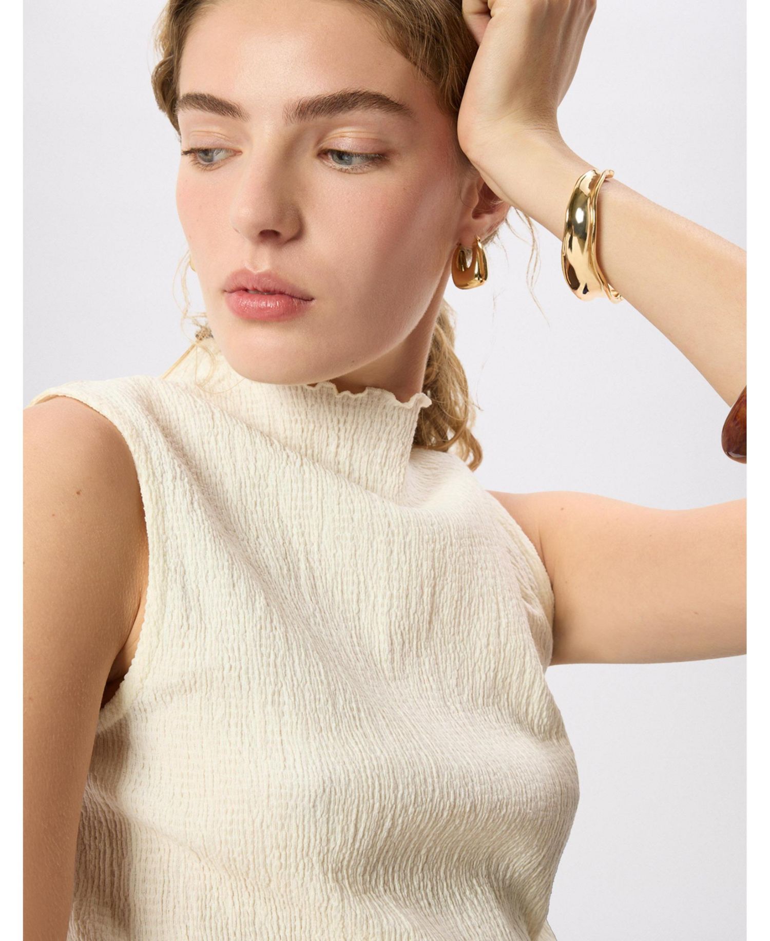 Women's Textured Sleeveless Top