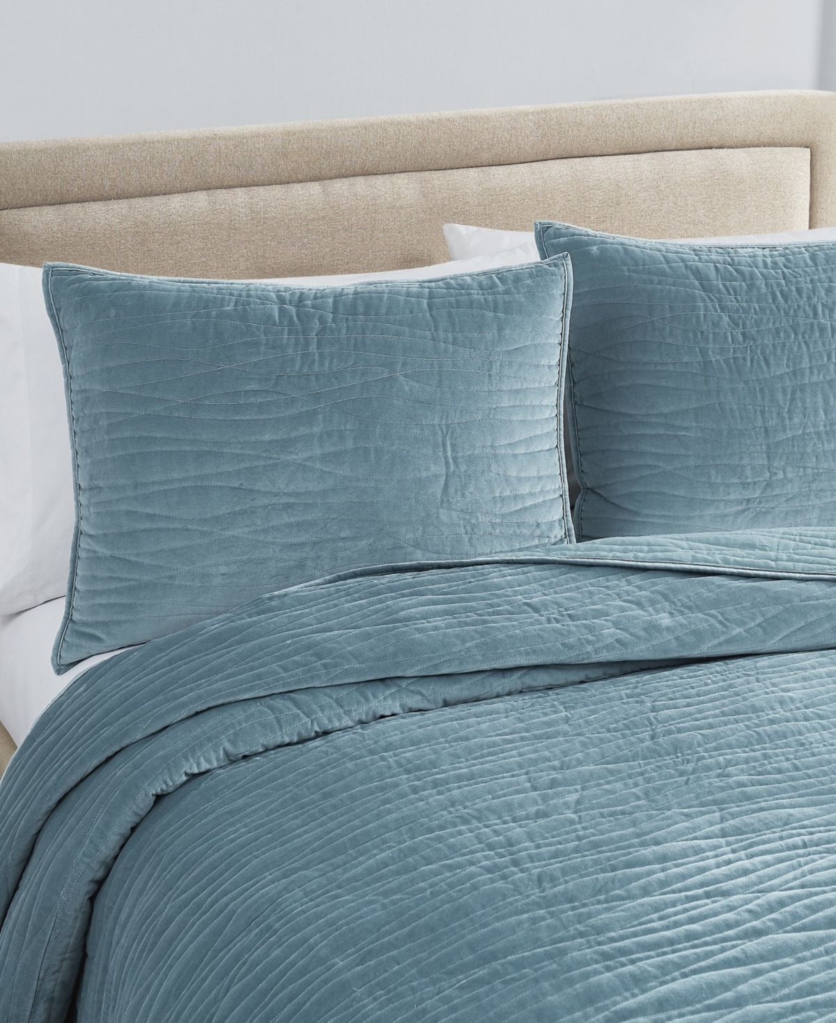 Royal Velvet Wavy Cotton Matte 3-Piece Quilt Set