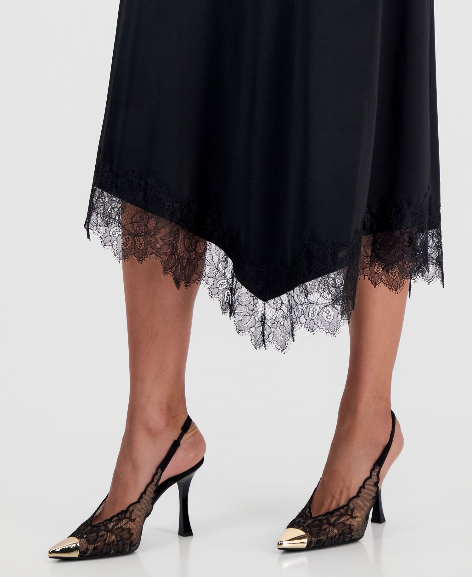 Women's Arsema Pointed Toe Pumps