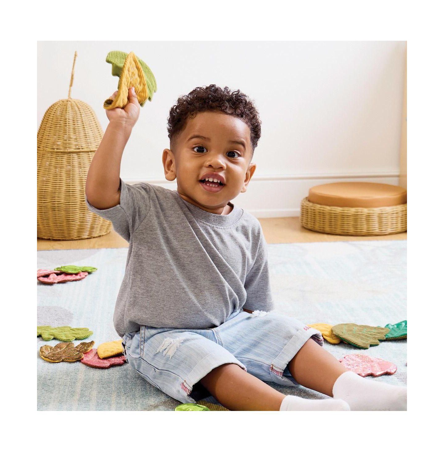 Детские игрушки Kaplan Early Learning Touch & Explore Fine Motor Skills 30-Piece Crinkle Leaves, Ages 18 Months+, цвет: Разноцветный — фото 5