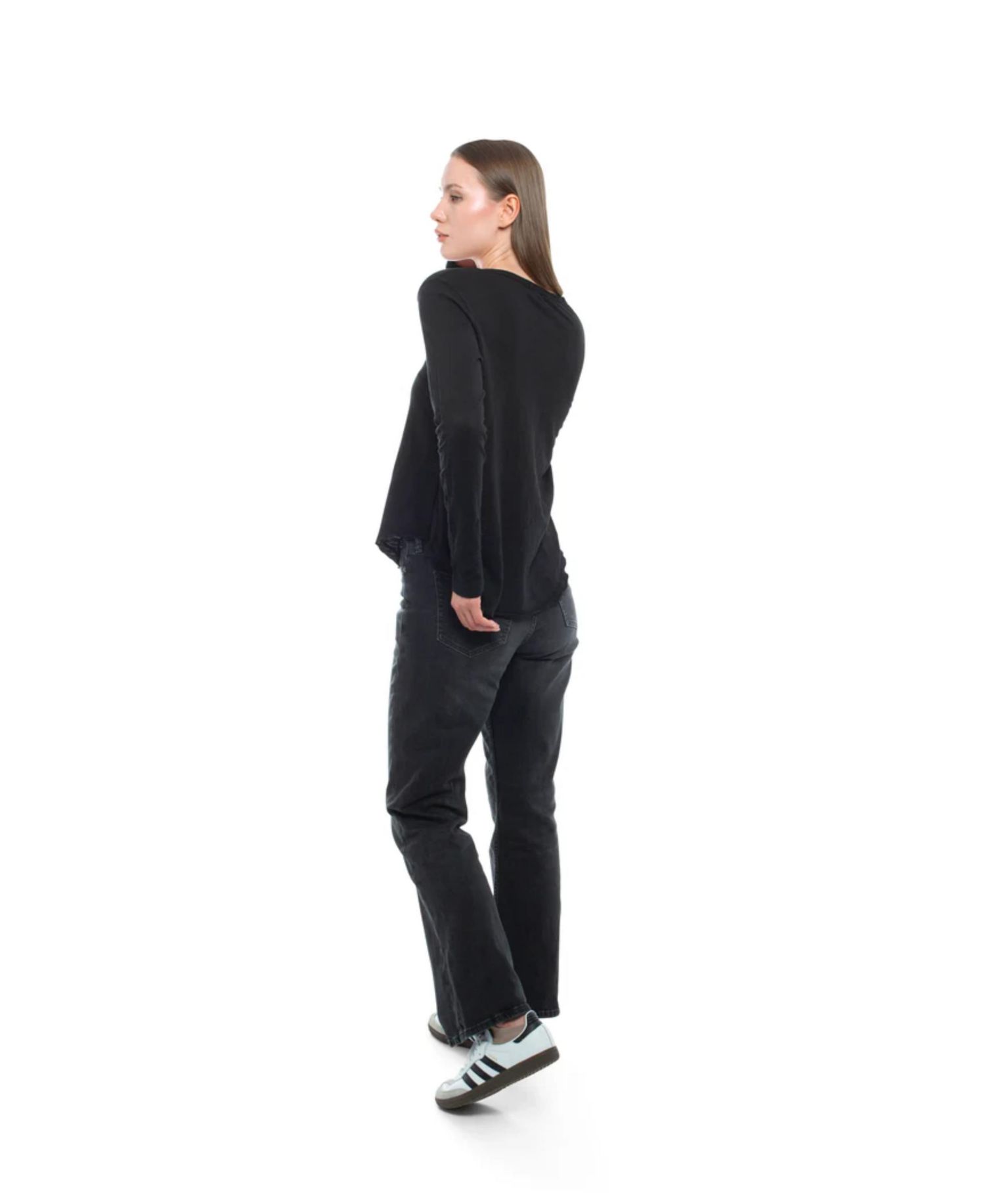 Women's Long Sleeve V-Neck Raw Hem Shirttail Tee