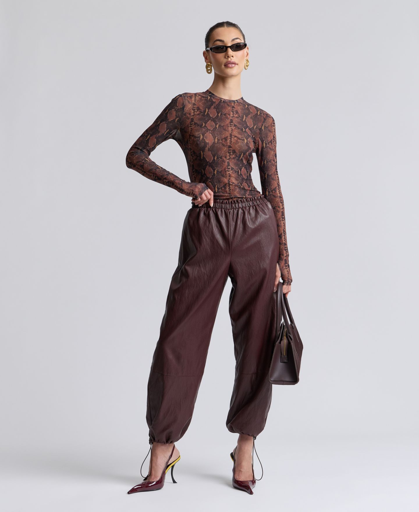 Женский топ Avec Les Filles Printed Long-Sleeve Mesh Top, цвет: Коричневый / Чёрный — фото 2