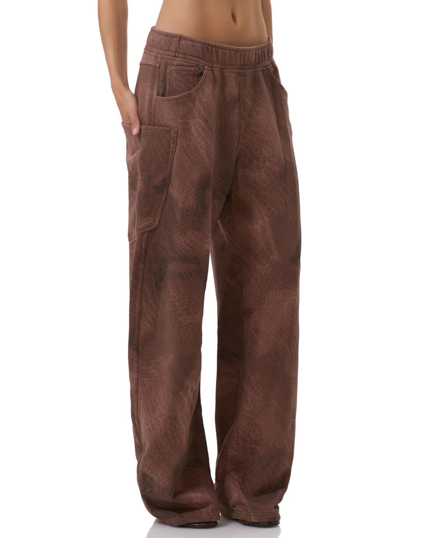 Женские брюки AFRM Ryan Barrel-Leg Sweatpants, цвет: Коричневый змеиный — фото 4