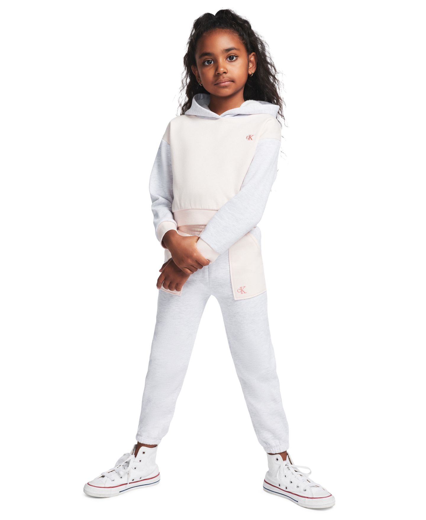 Комплект Calvin Klein Color-Block Hoodie and Joggers, 2-Piece Set для девочек, цвет: Розовый / Серый — фото 2