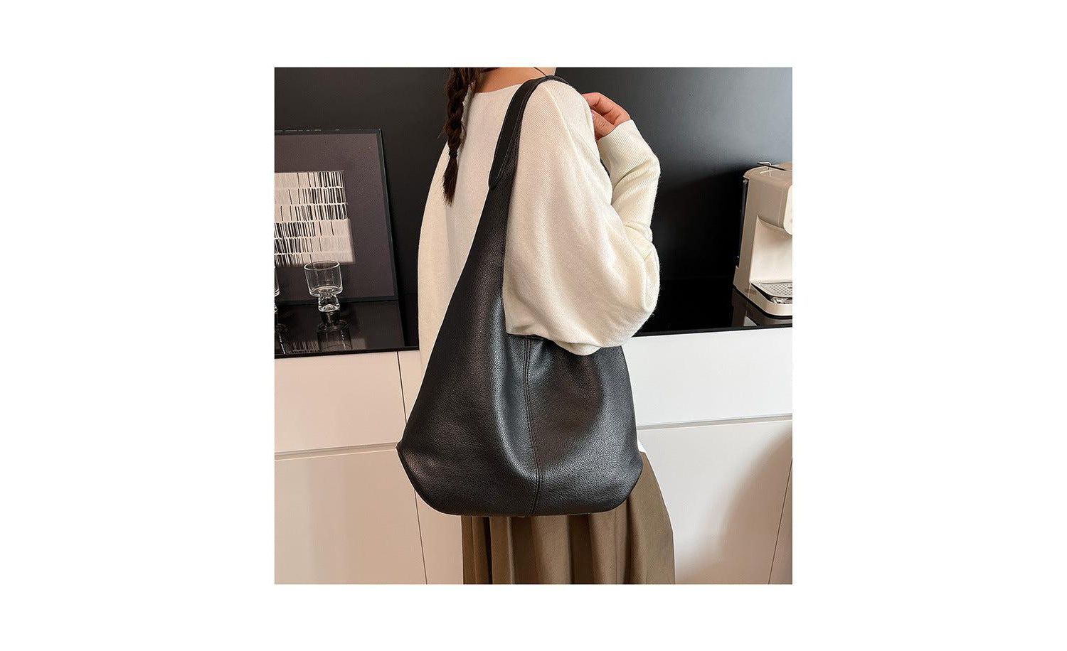 Arc Leather Crescent Hobo Bag Soft Pebbled Shoulder Bag Casual Slouchy Handbag