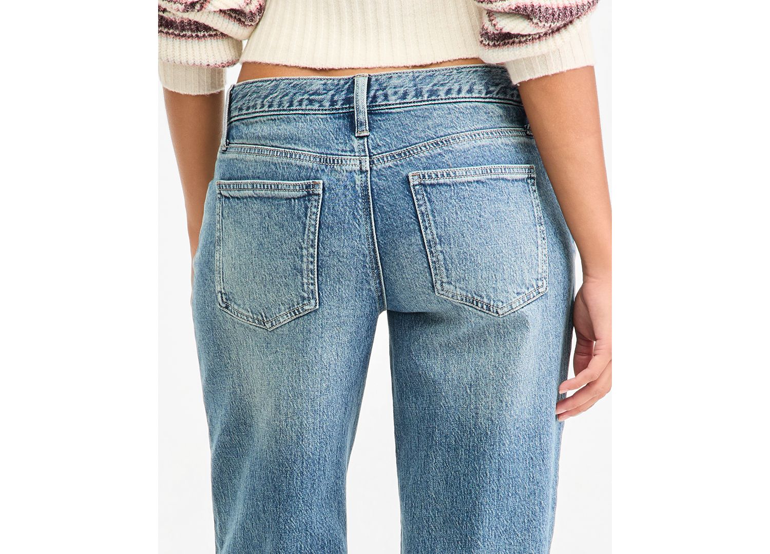 Juniors' V-Pitch Straight-Leg Jeans