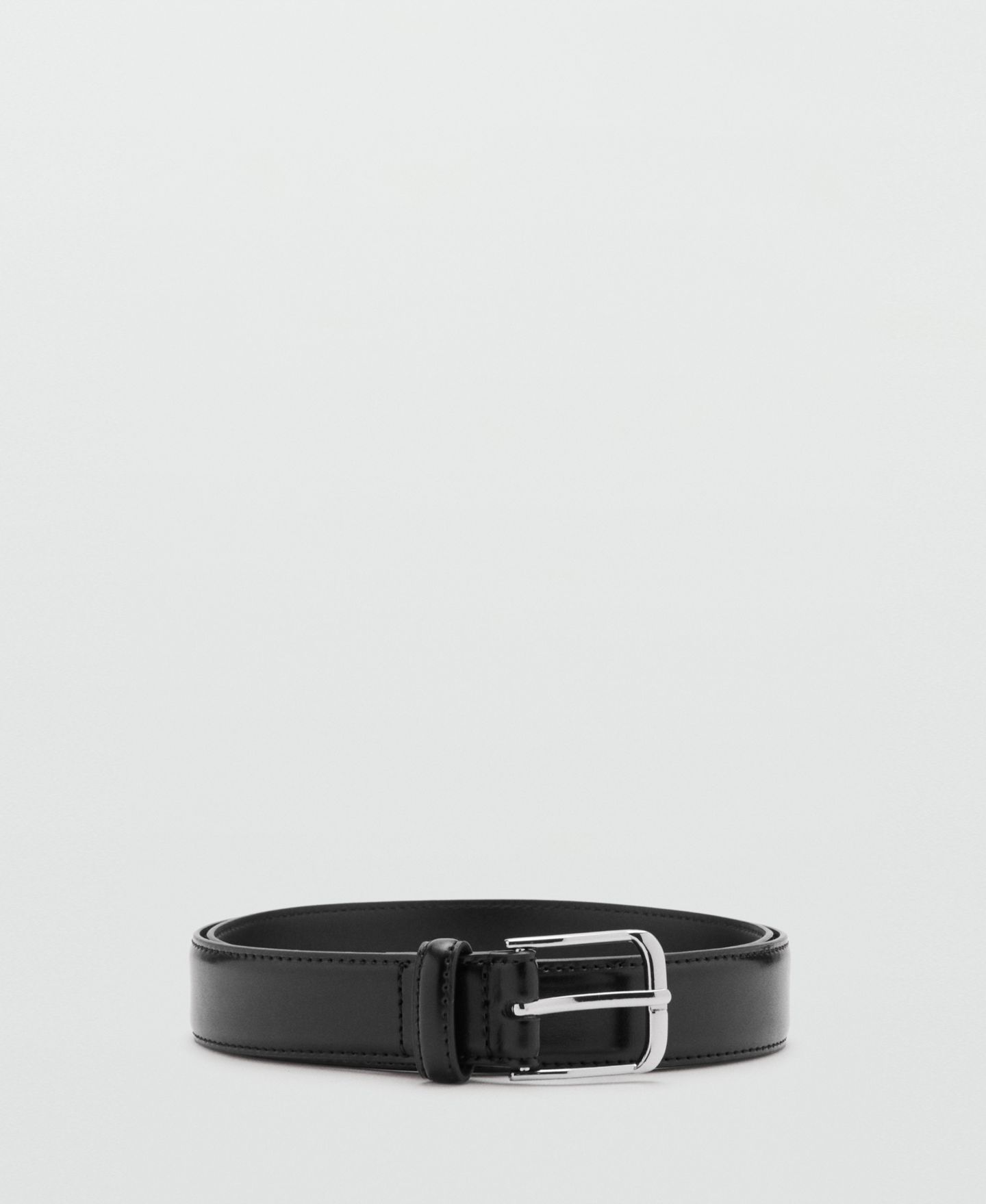 Мужской ремень MANGO Buckle Leather Belt, цвет: Чёрный — фото 1