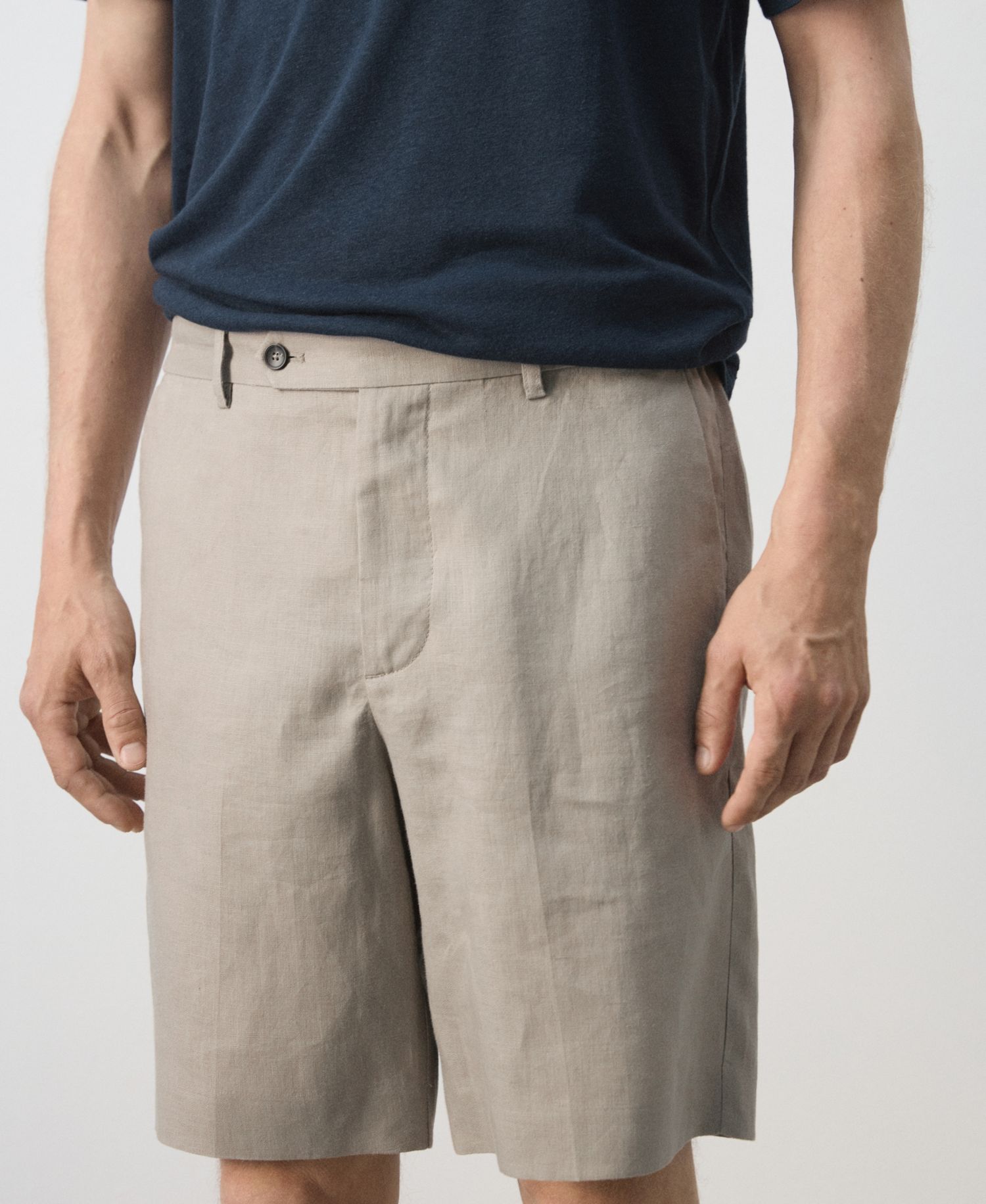 Men's Linen 8.54" Bermuda Shorts