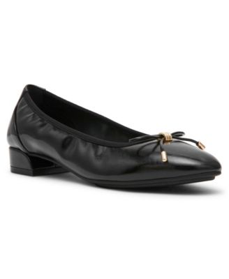 Women's Divine Slip-On Dress Pumps