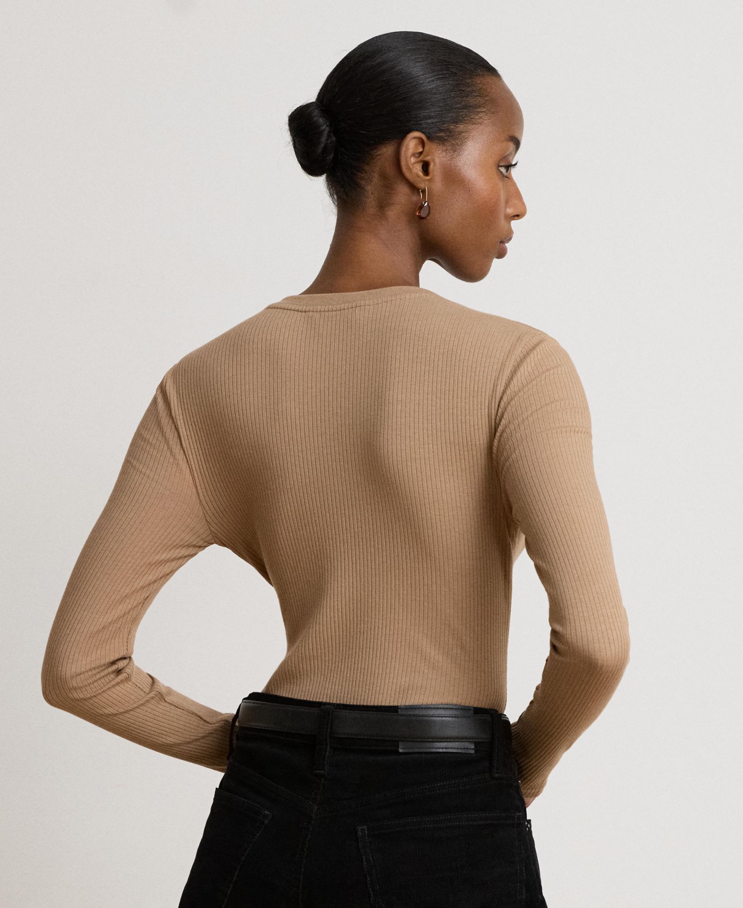 Women's Rib-Knit Long-Sleeve V-Neck Top