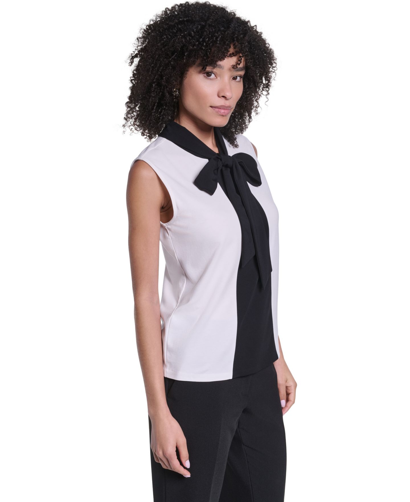 Женская блузка KARL LAGERFELD PARIS Mock Neck Keyhole Blouse, цвет: Мягкий белый / Чёрный — фото 3
