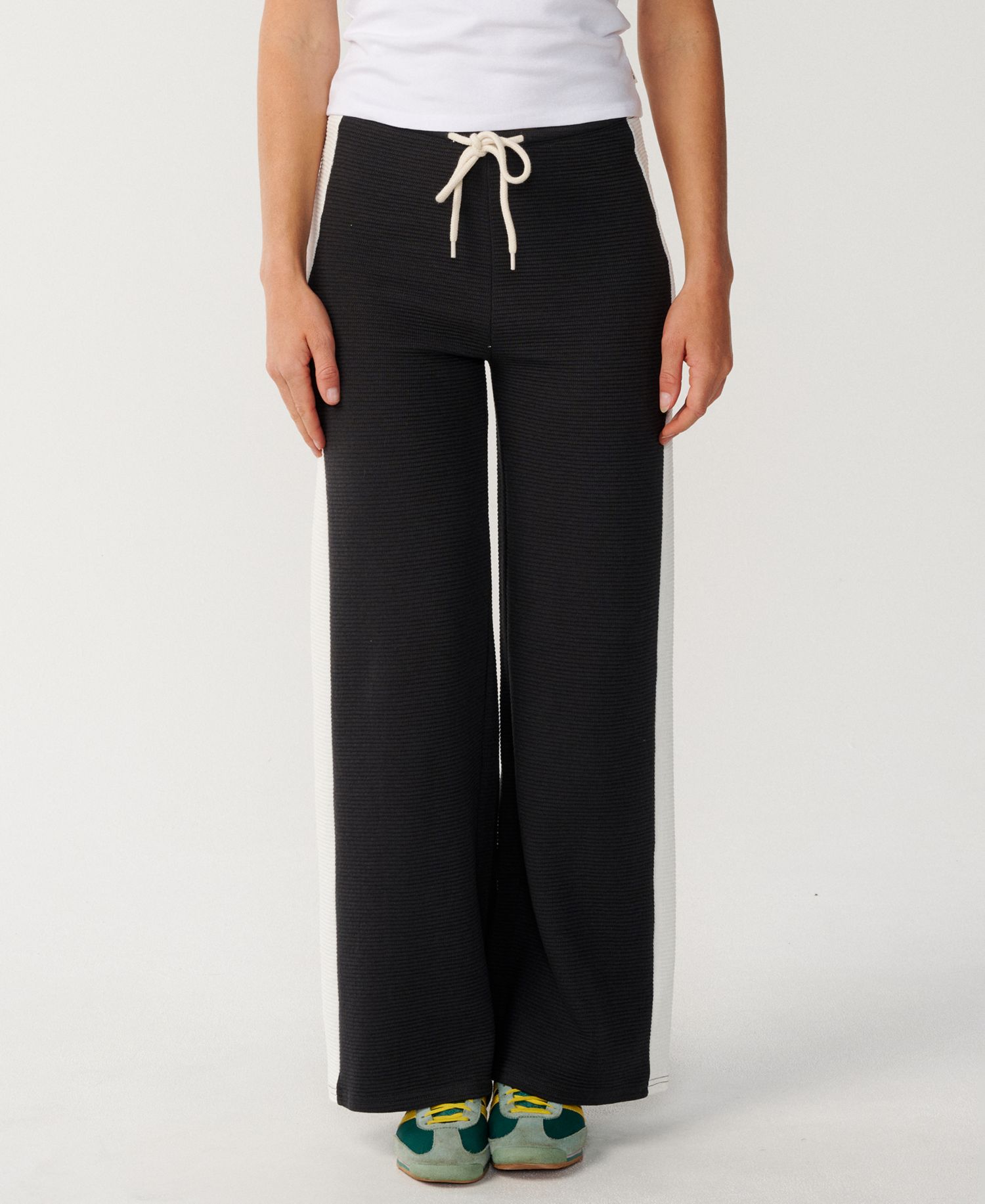 Women's Retro Swell Wide-Leg Pants