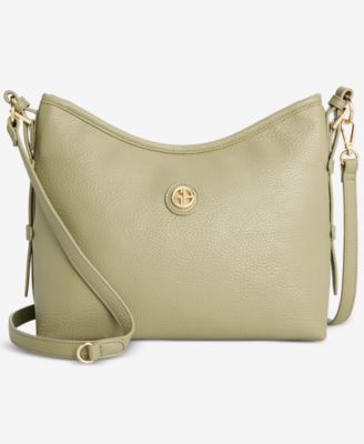 Pebble Soft Medium Shoulder Bag