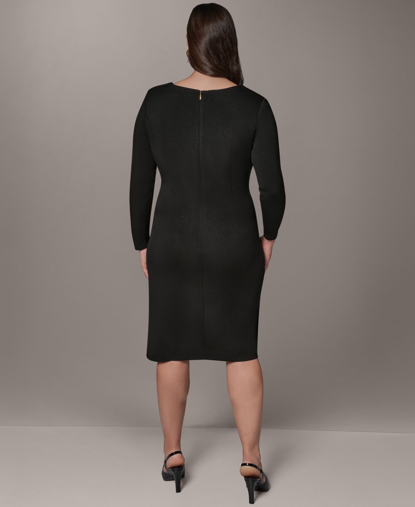 Женское платье Donna Karan New York Plus Long-Sleeve Asymmetrical Neck Sheath, цвет: Чёрный — фото 2