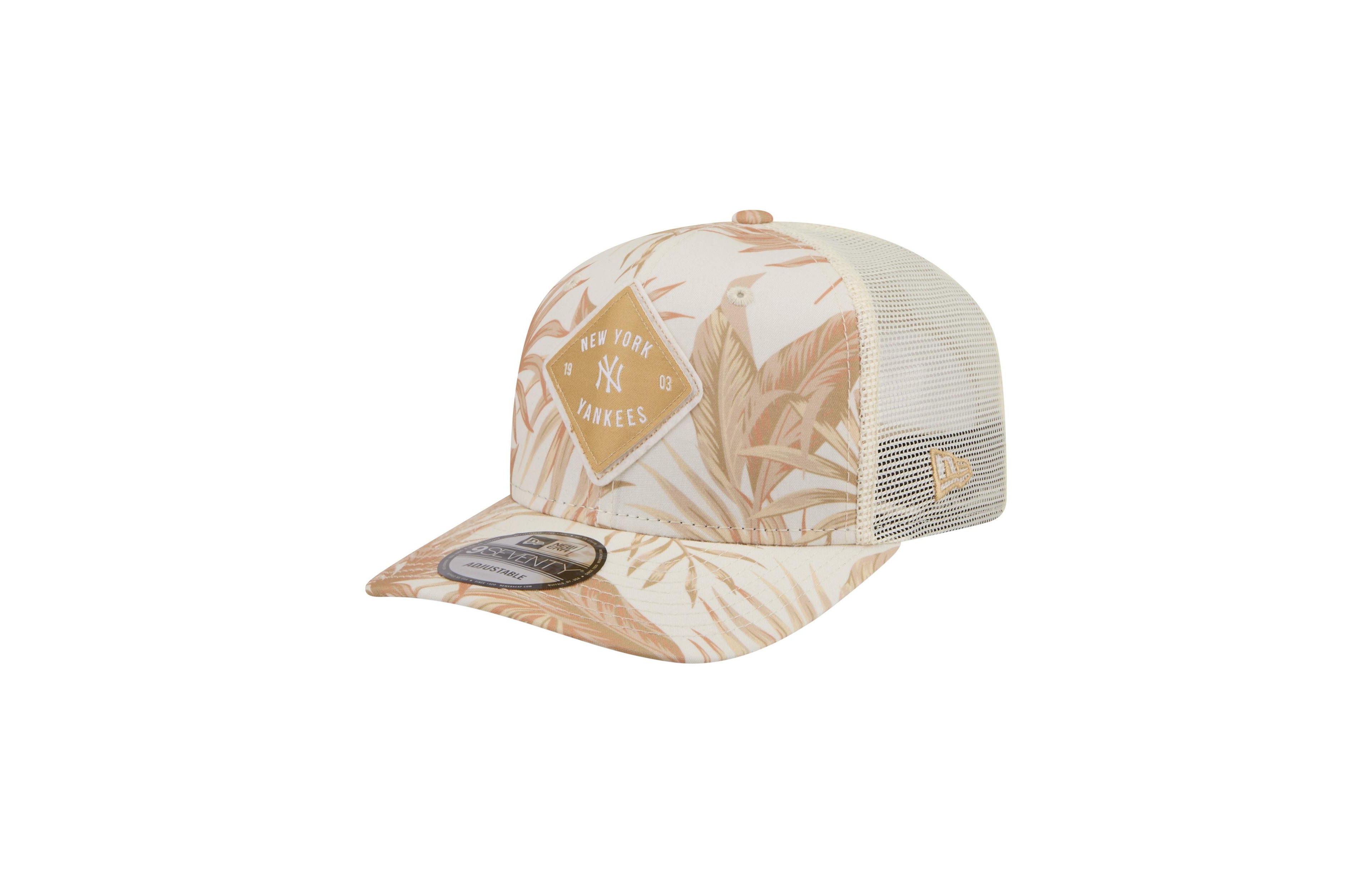New Era Men's Tan New York Yankees Tonal Palm Coolera 9SEVENTY Adjustable Trucker Hat