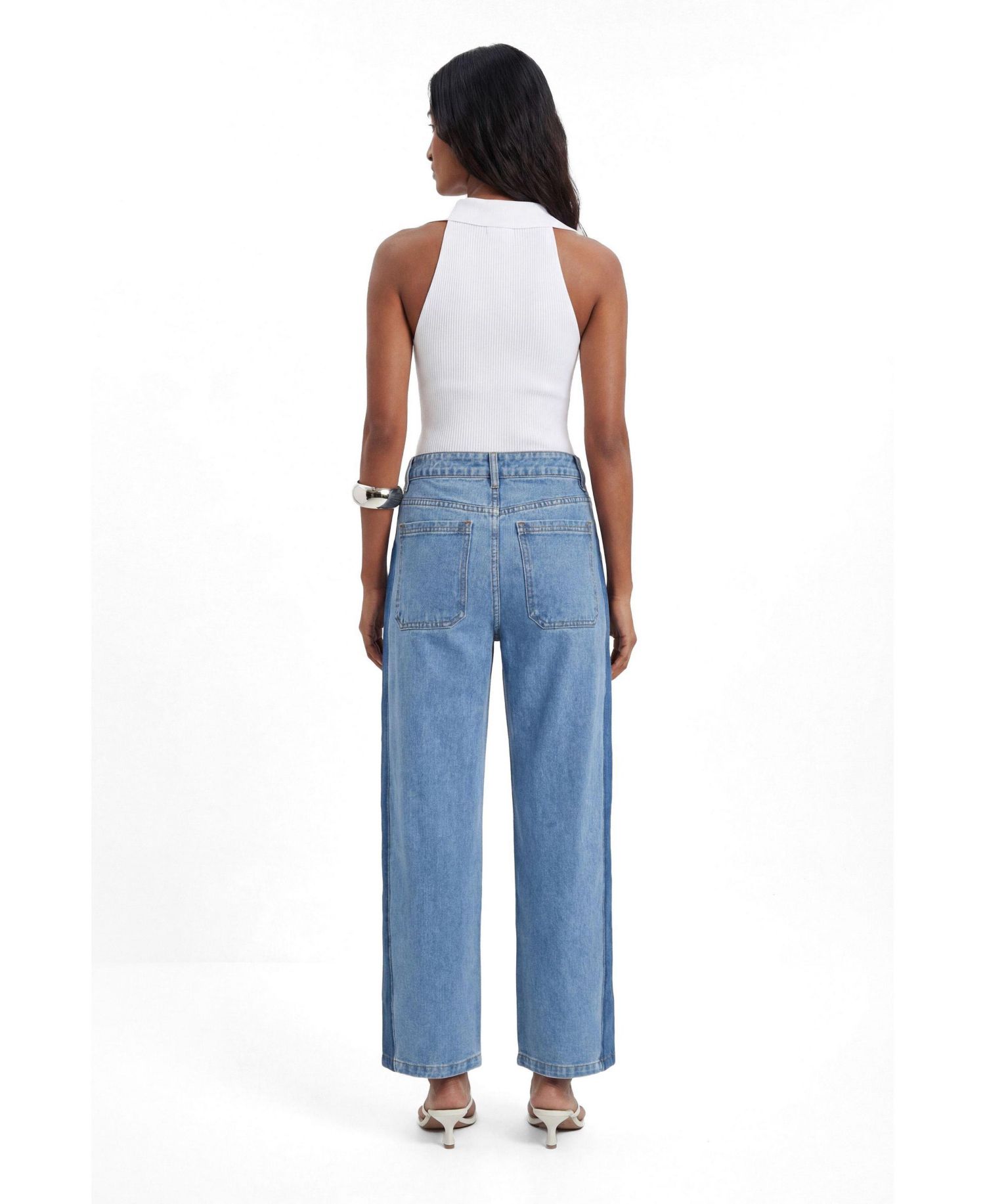 Women's Barrel Leg Jeans