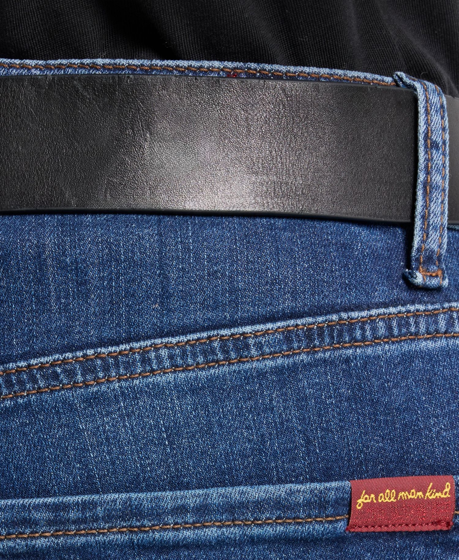 Men's Classic Relaxed-Fit Jeans