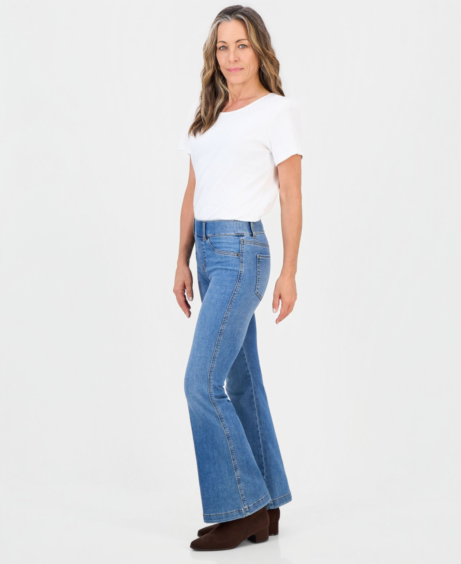 Women's Petite Pull-On High-Rise Bootcut Jeans
