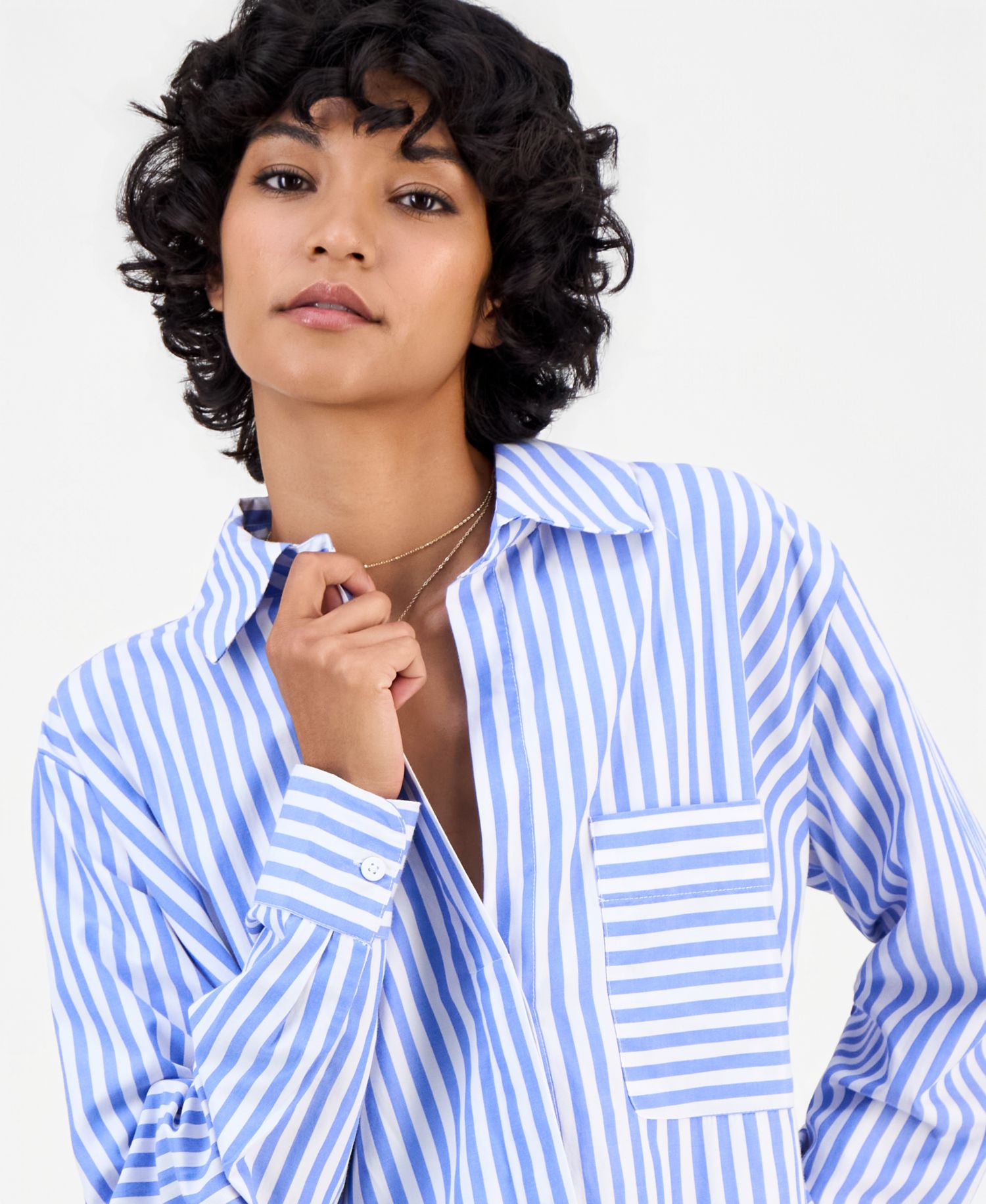 Women's Striped Long-Sleeve V-Neck Button-Down Shirt