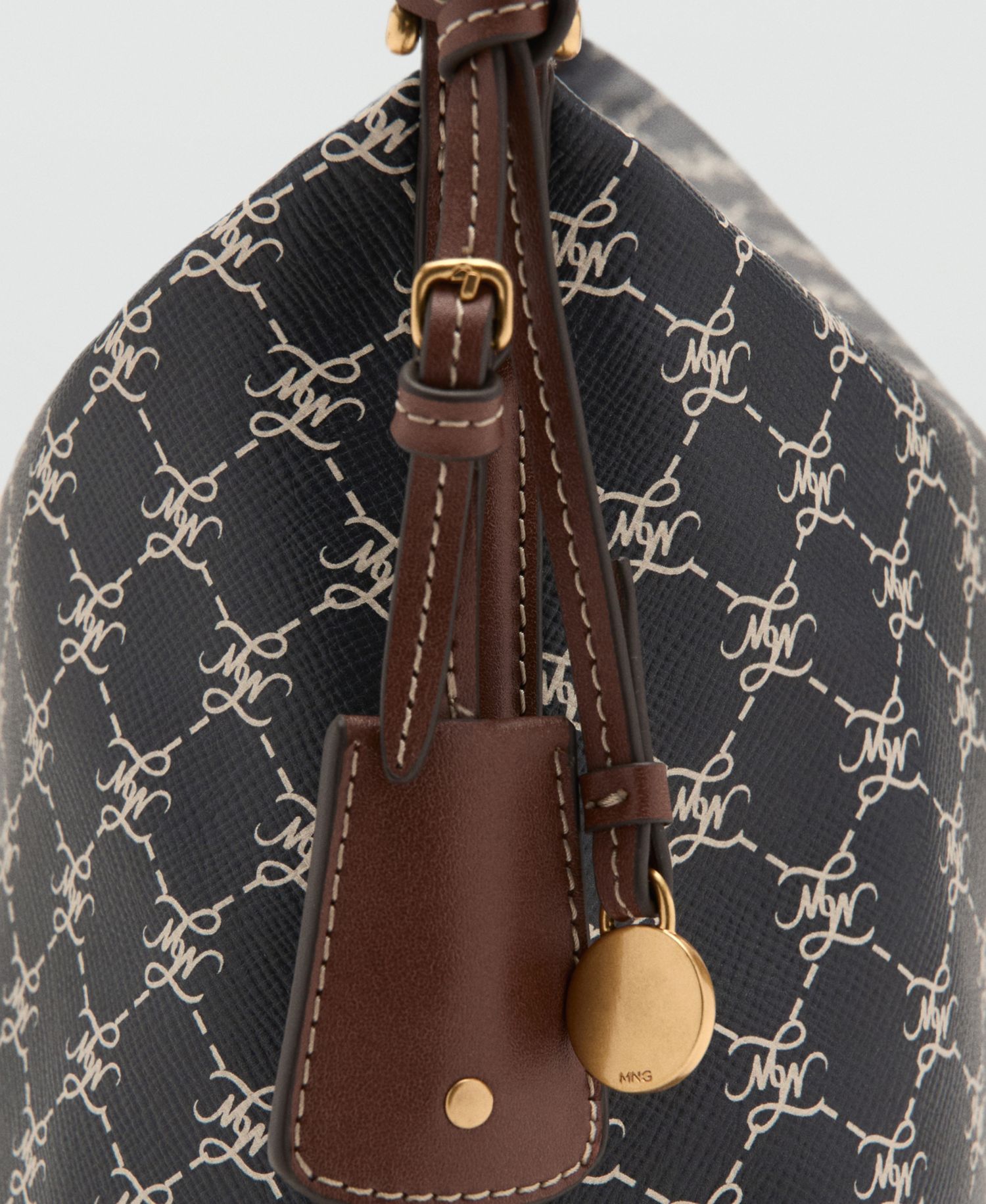 Women's Small Logo Shoulder Bag