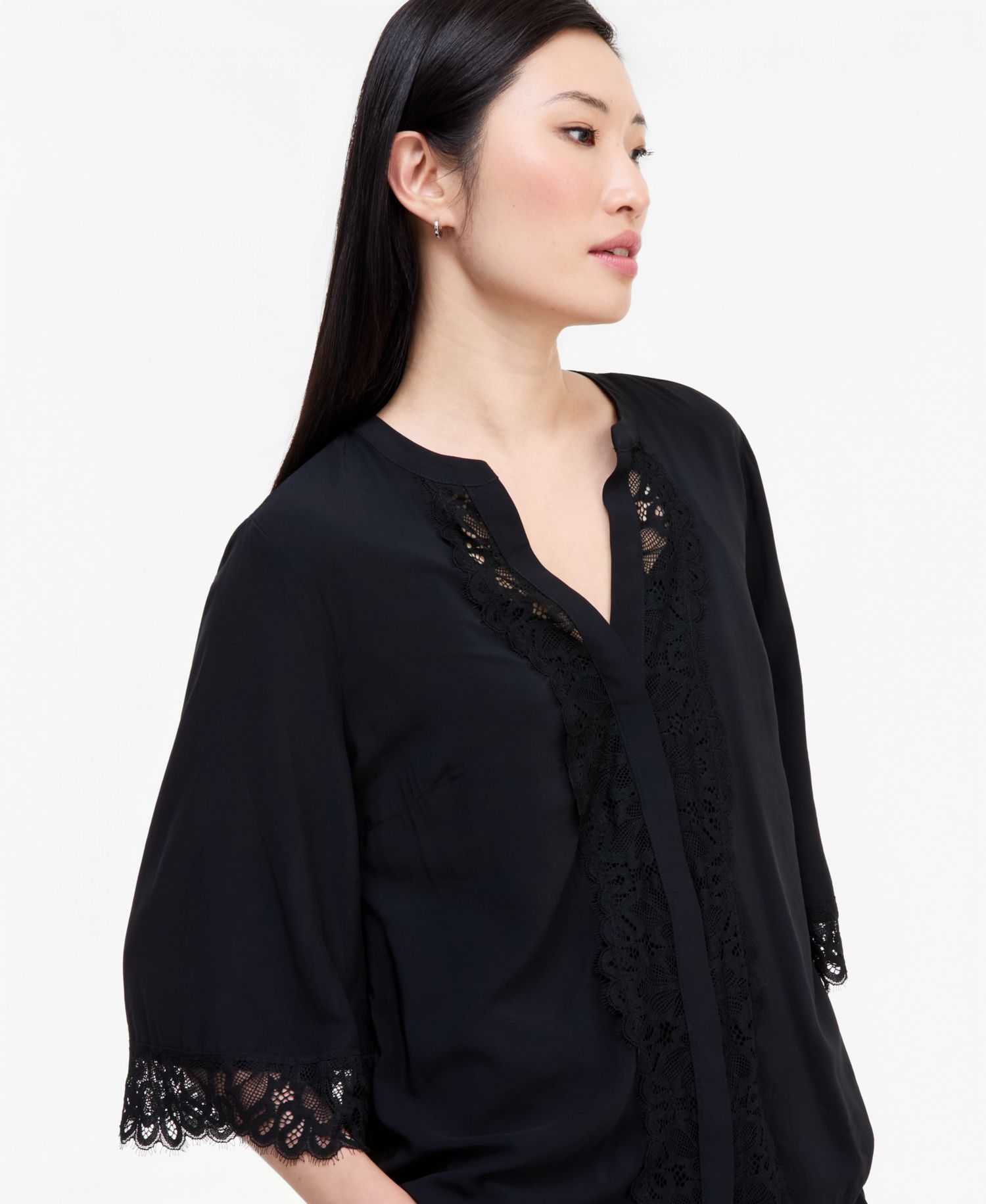 Women's V-Neck 3/4-Sleeve Lace-Trim Blouse