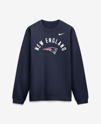 Men's Navy New England Patriots Defensive Leader Club Fleece Sweatshirt