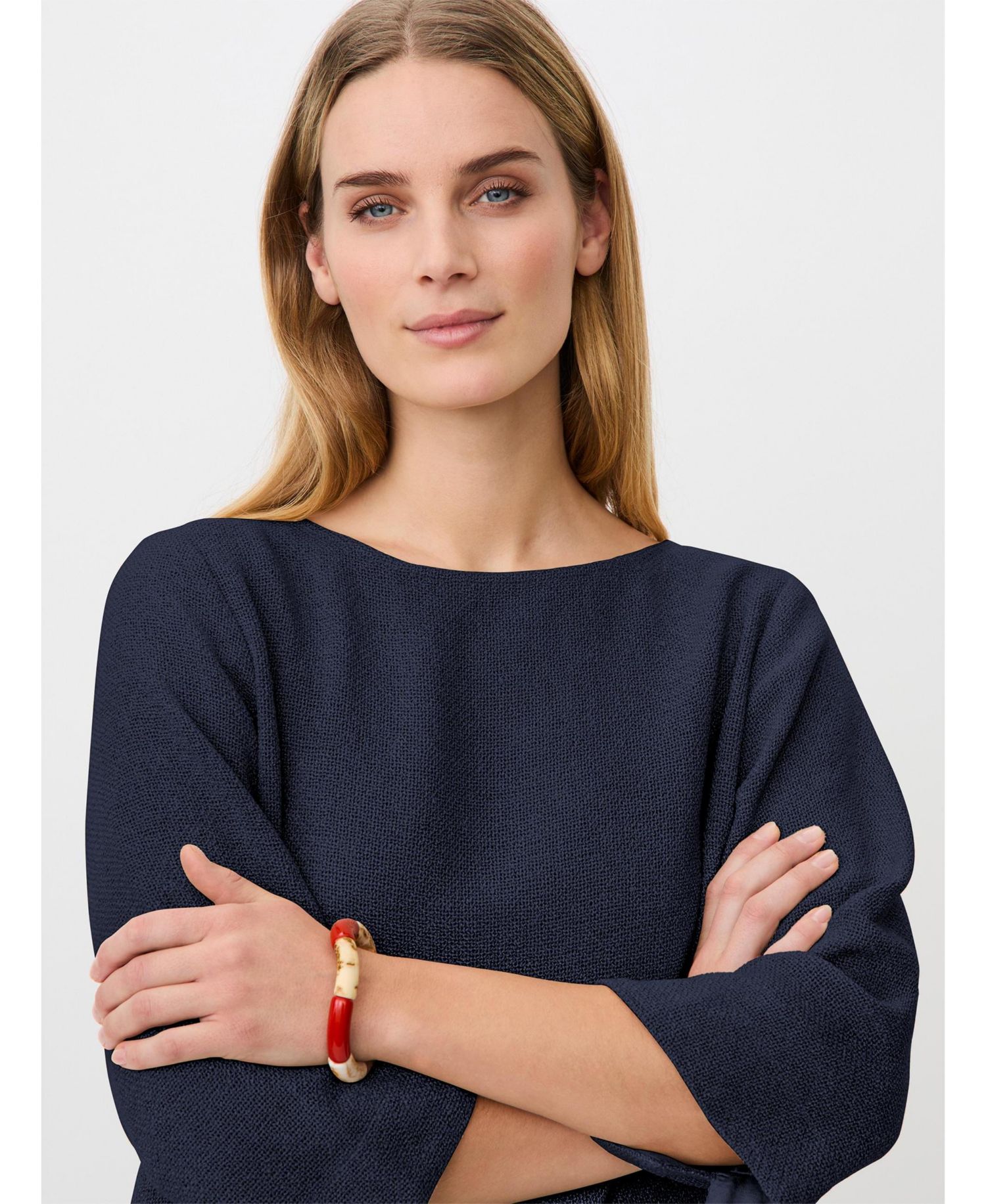 Women's Dovinia 3/4 Sleeve Round Neck Blouse