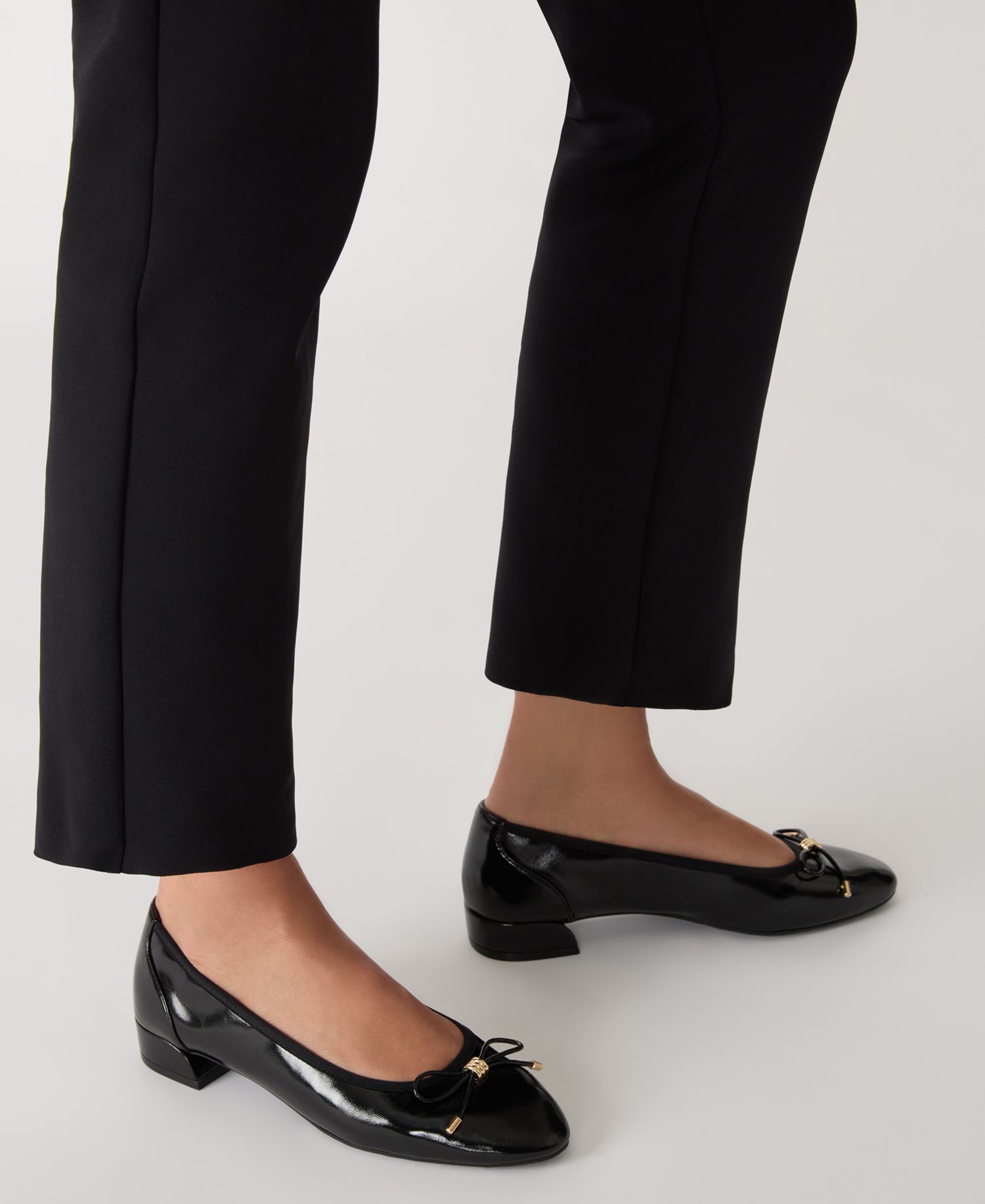 Women's Divine Slip-On Dress Pumps