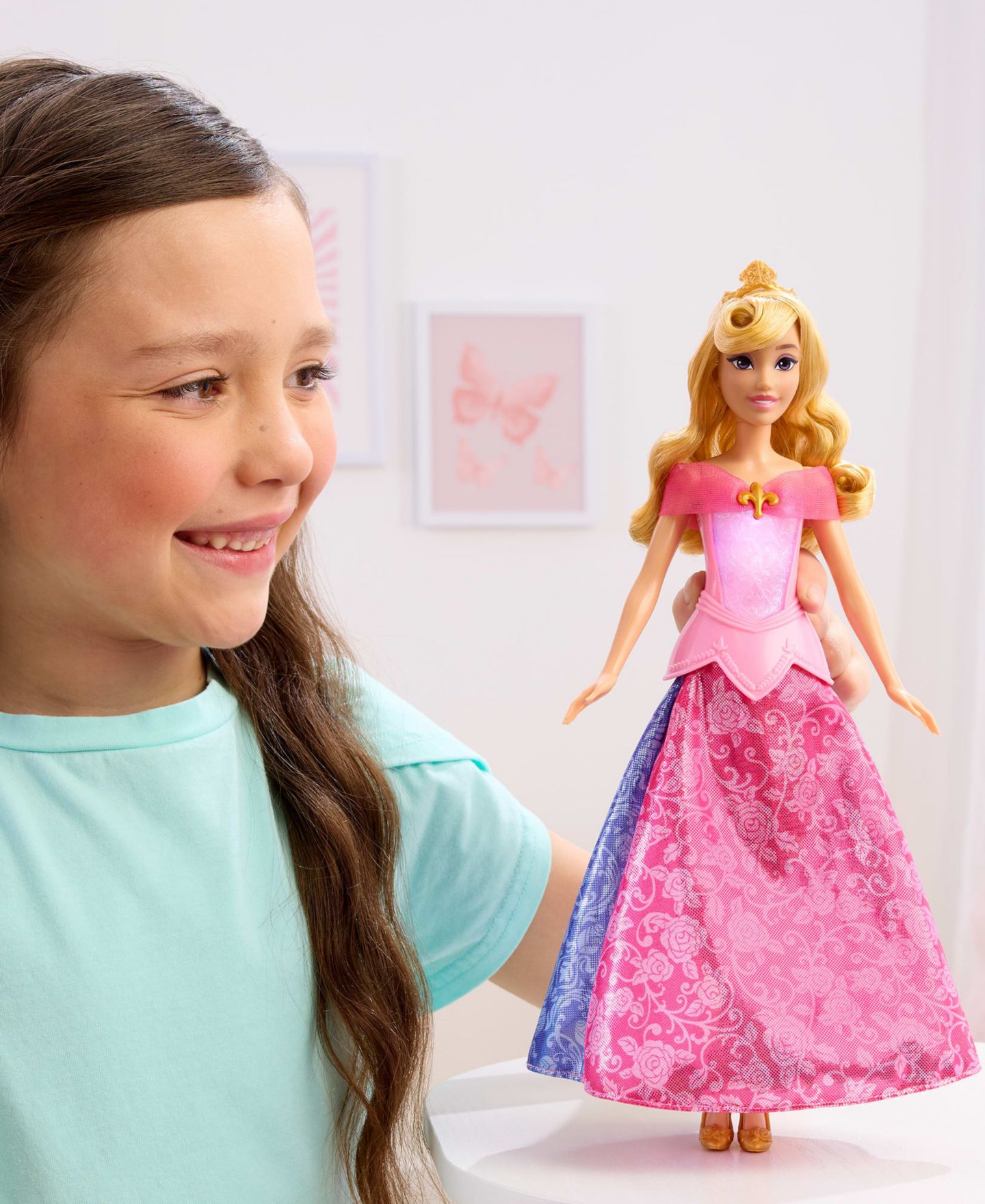 Детская кукла Disney Princess Aurora 13" Transforming-Dress Light-Up Fashion Doll, Ages 3+ — фото 2
