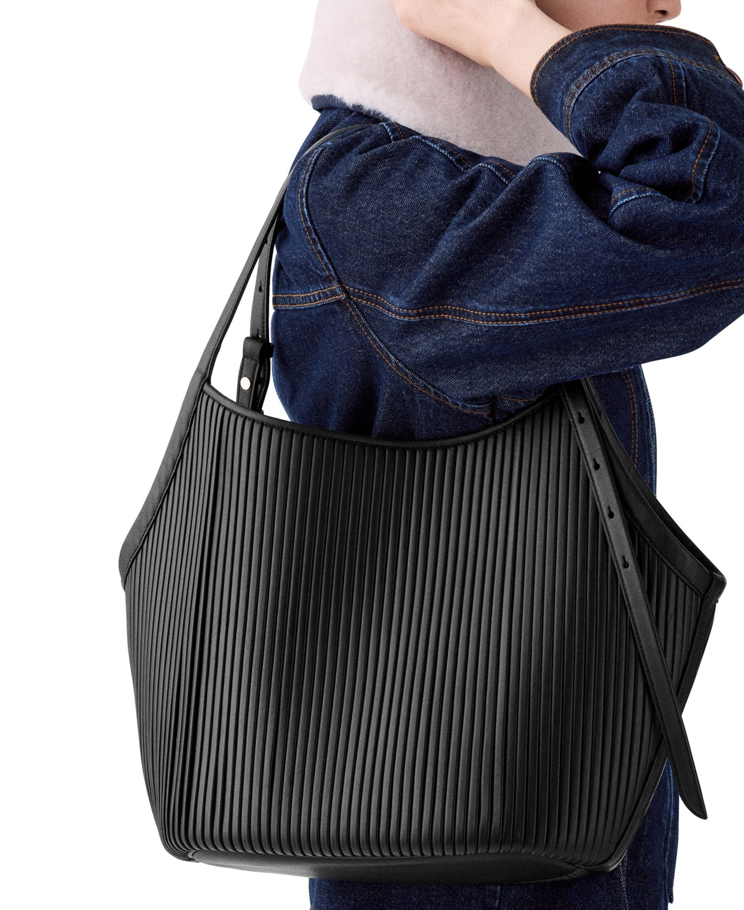 Deco Pleated Tulip Extra-Large Tote Bag