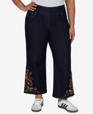 Plus Size Pull-On Wide-Leg Embroidered Jeans