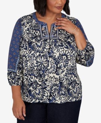 Plus Size Foliage Floral Henley 3/4-Sleeve Top