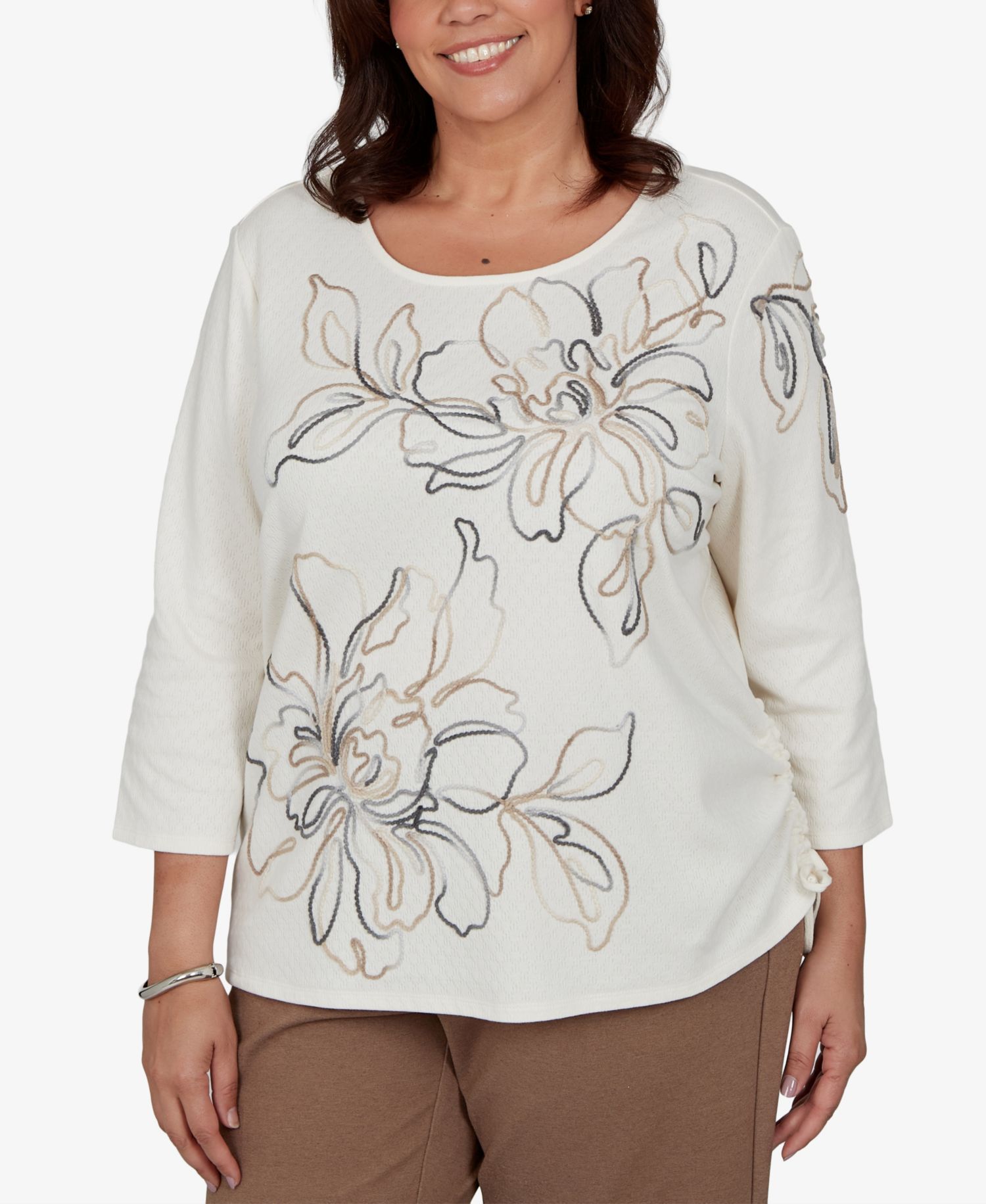 Plus Size Floral 3/4-Sleeve Top