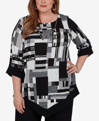 Plus Size Crewneck 3/4-Sleeve Tunic Top