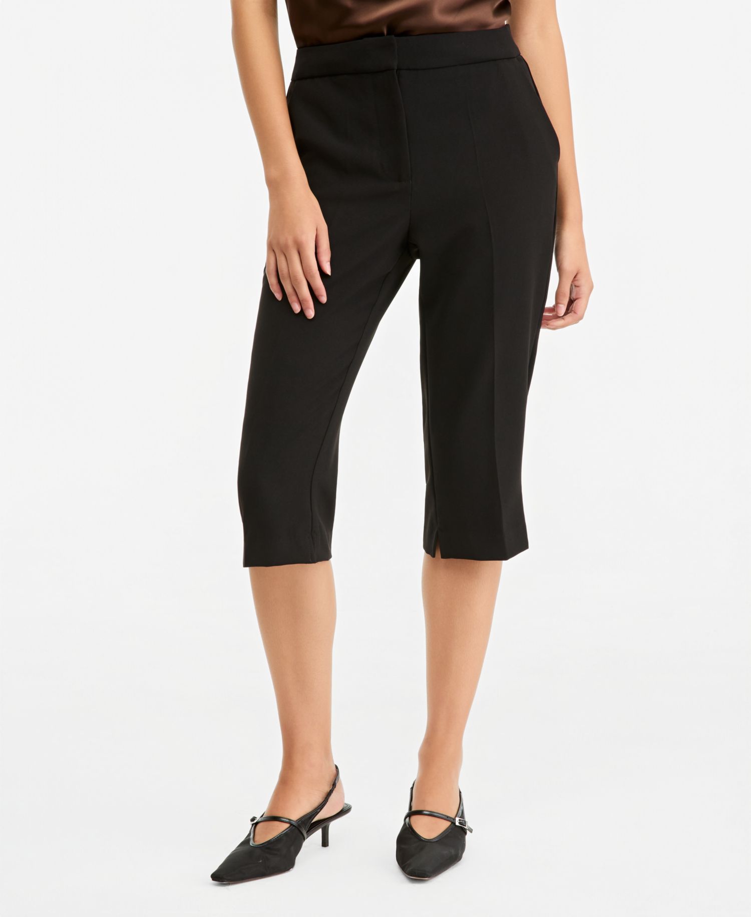 Women's Mid-Rise Side-Slit Capris