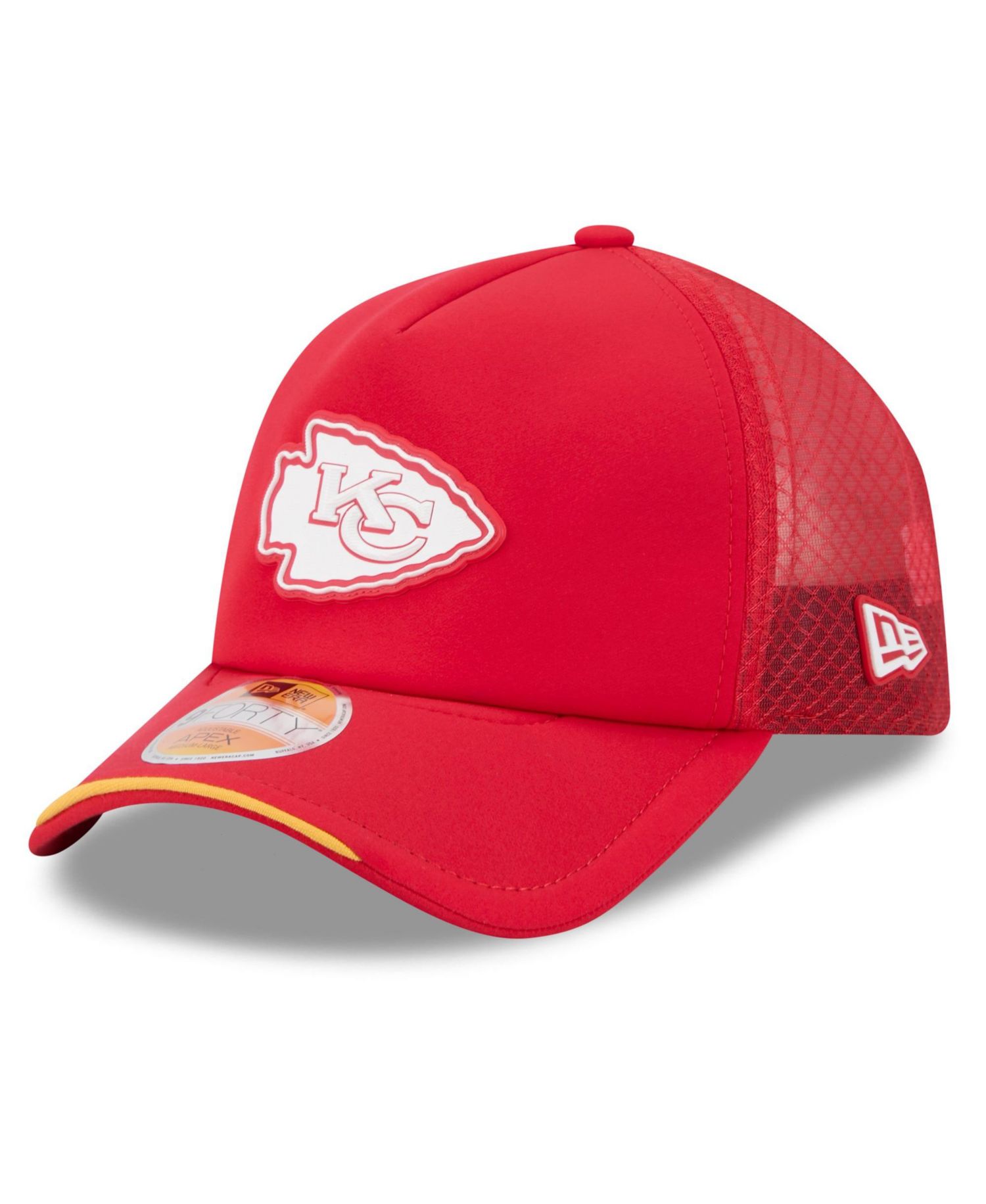 Men's Red Kansas City Chiefs 2026 Sideline Apex 9FORTY Adjustable Trucker Hat