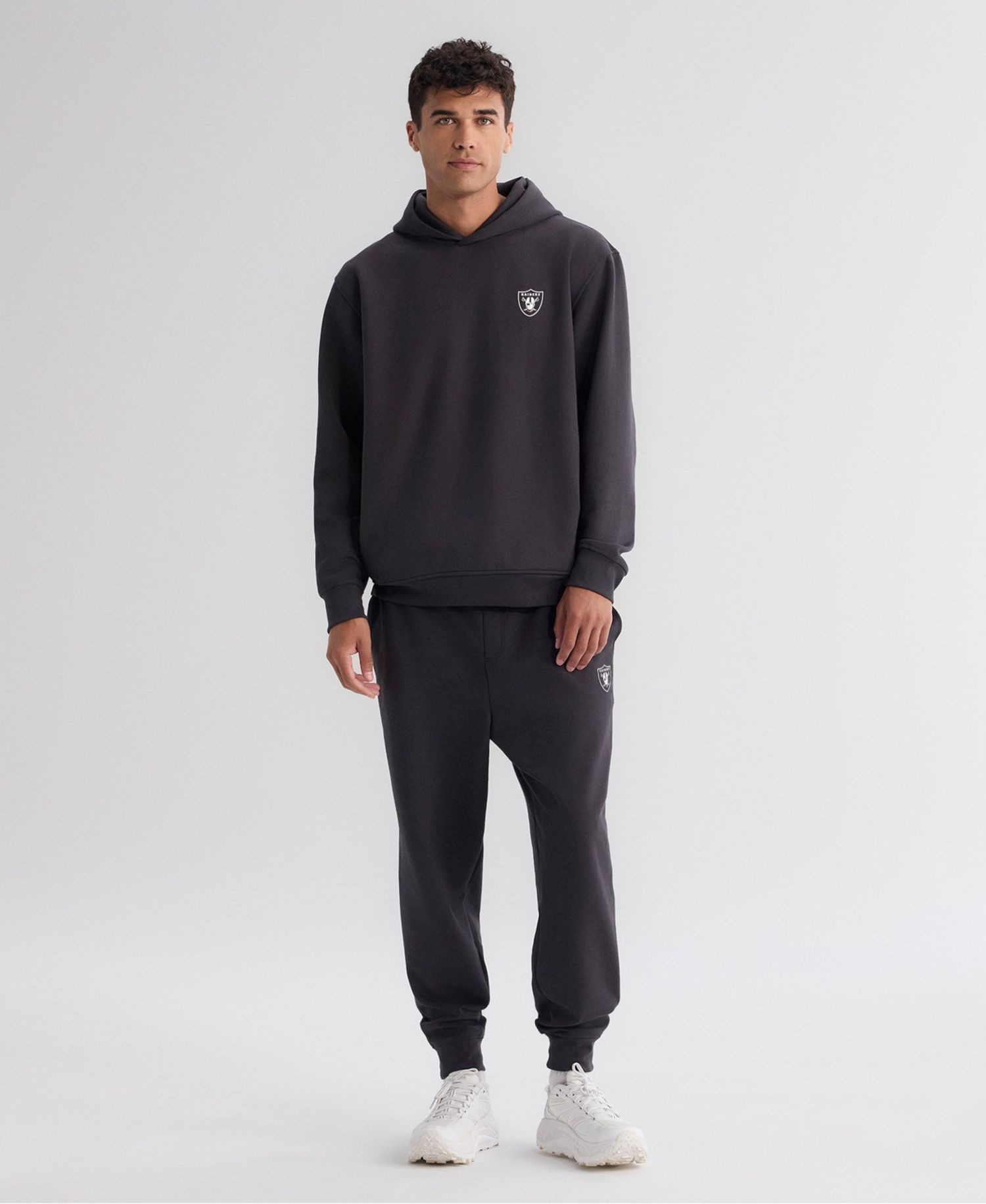 Men's Charcoal Las Vegas Raiders Clutch Tri-Blend Hoodie