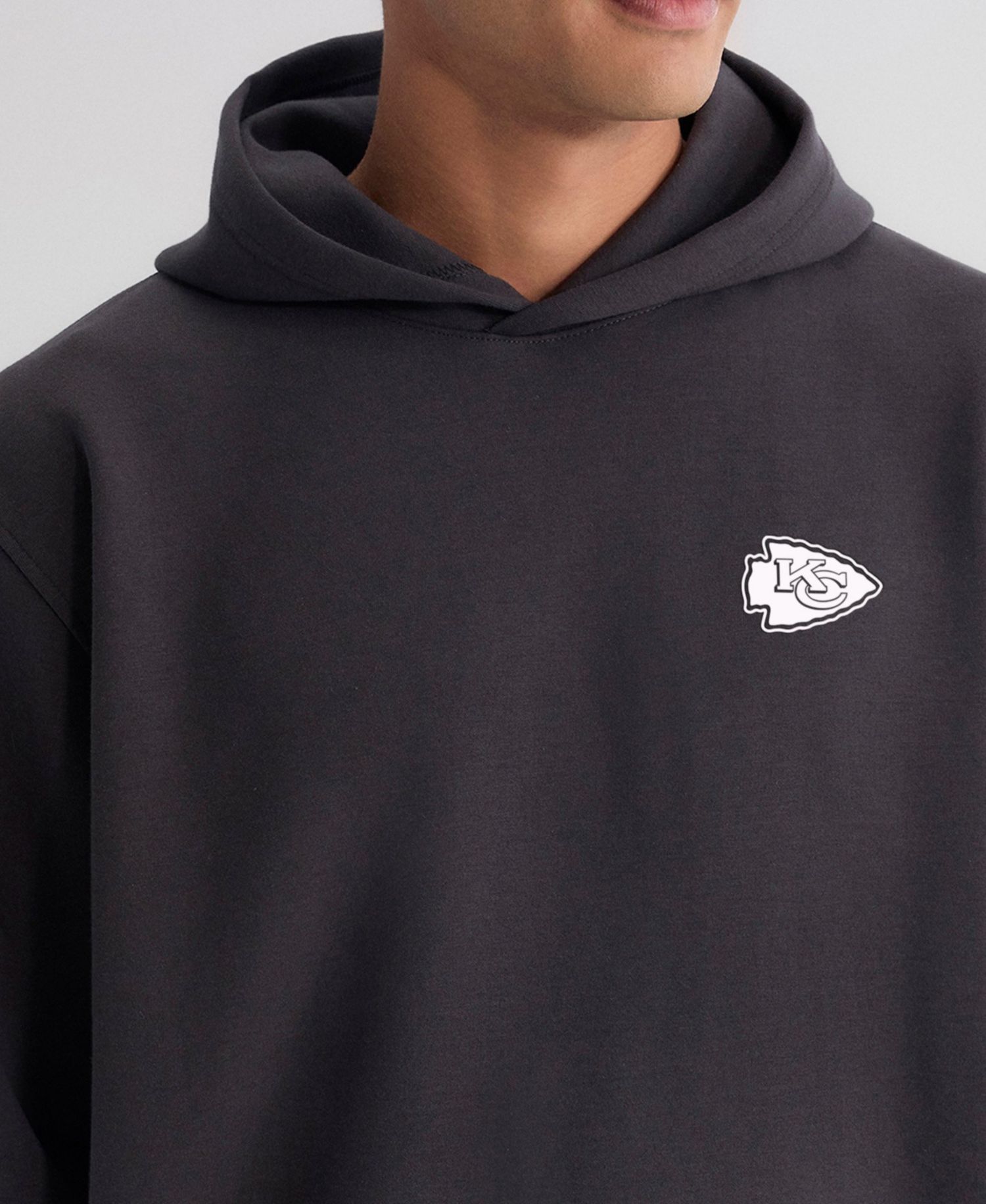 Men's Charcoal Kansas City Chiefs Clutch Tri-Blend Hoodie