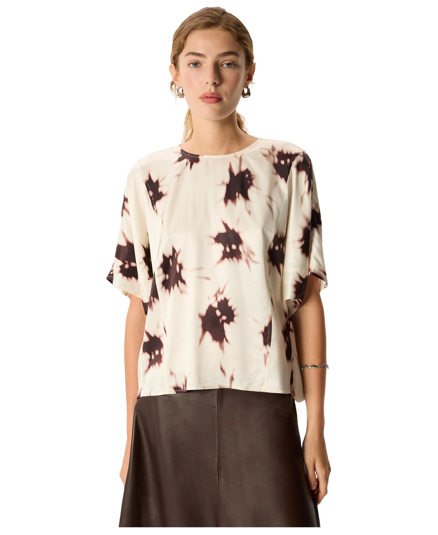 Women's Shadow Floral Short-Sleeve Blouse