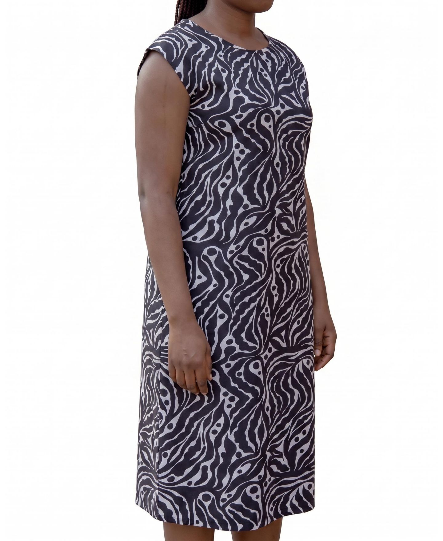 Женское платье Universal Standard Plus Size Divine Jersey V-Neck A-Line Midi, цвет: Чёрный с принтом — фото 3