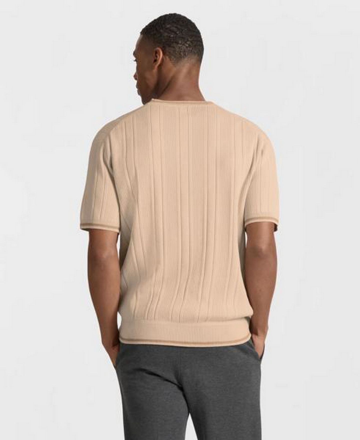 Мужской свитер Ted by Ted Baker Grosvenor Short-Sleeve Cotton Ribbed Crewneck, цвет: Бежевый — фото 3