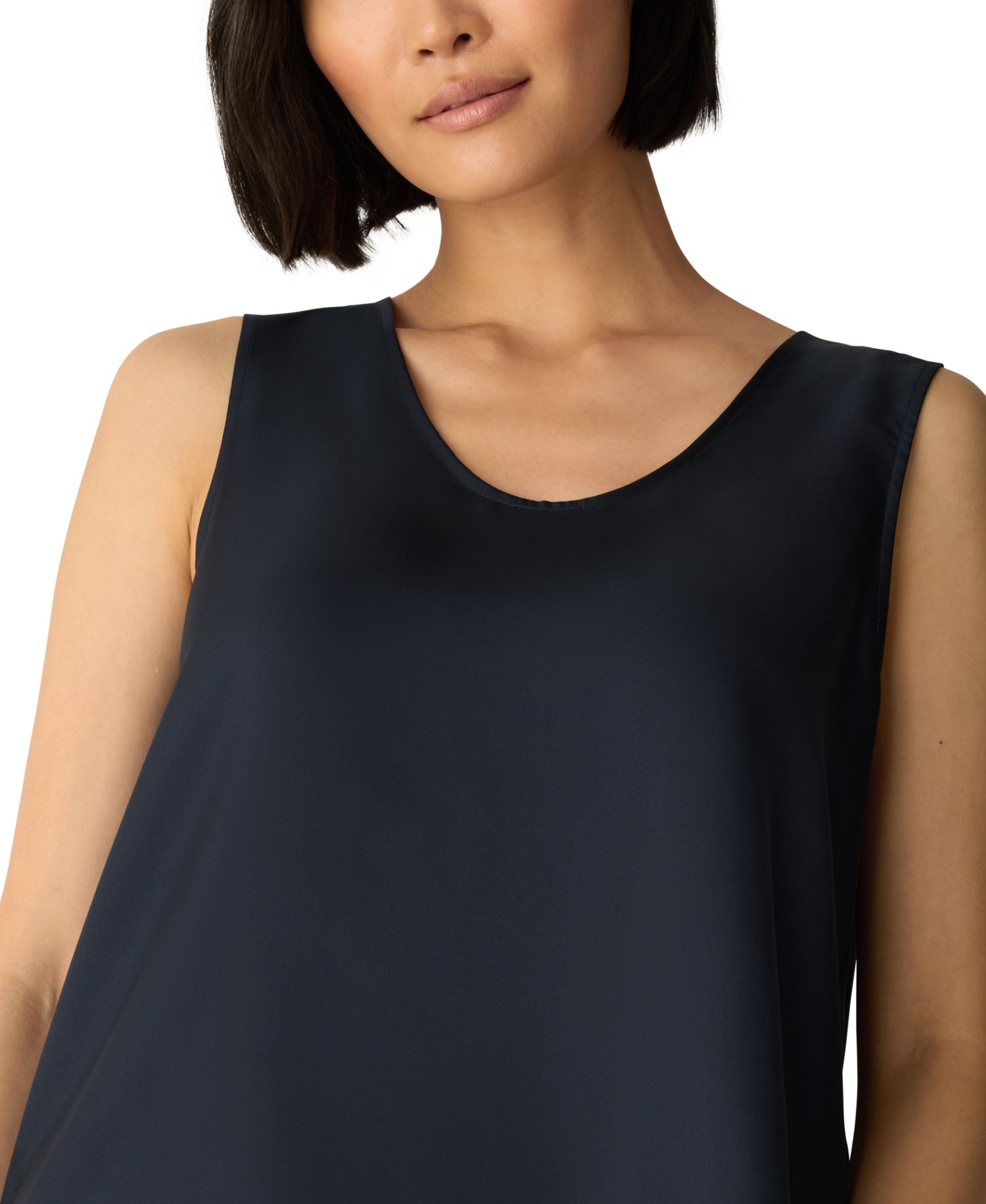 Women's Curved V-Neck Silk Shell