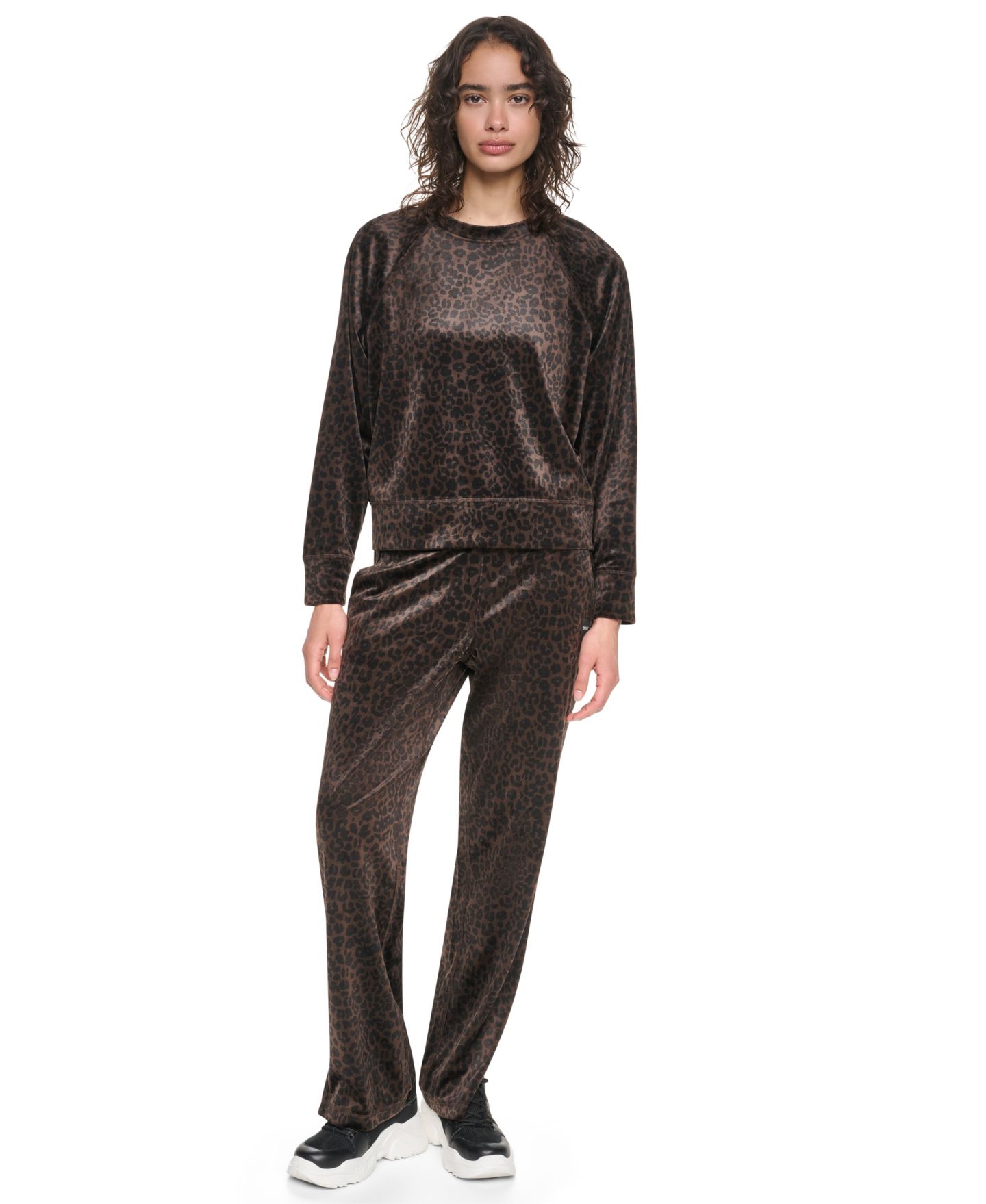 Женский свитер DKNY Sport Leopard-Print Super-Soft Velour Raglan Pullover Top, цвет: Леопардовый тёмно-коричневый — фото 6