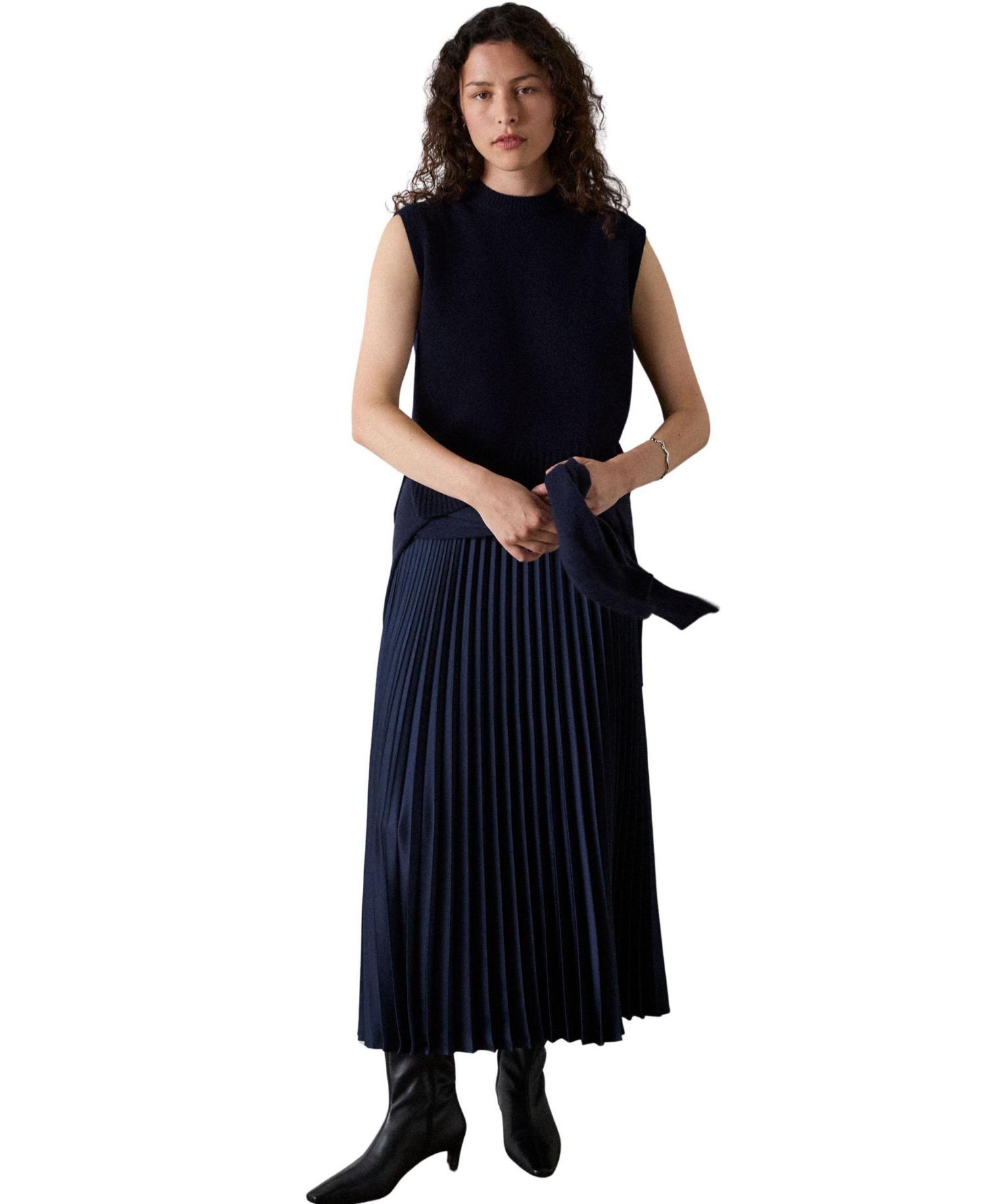Women's Sleeveless Boxy-Fit Wool Sweater Vest