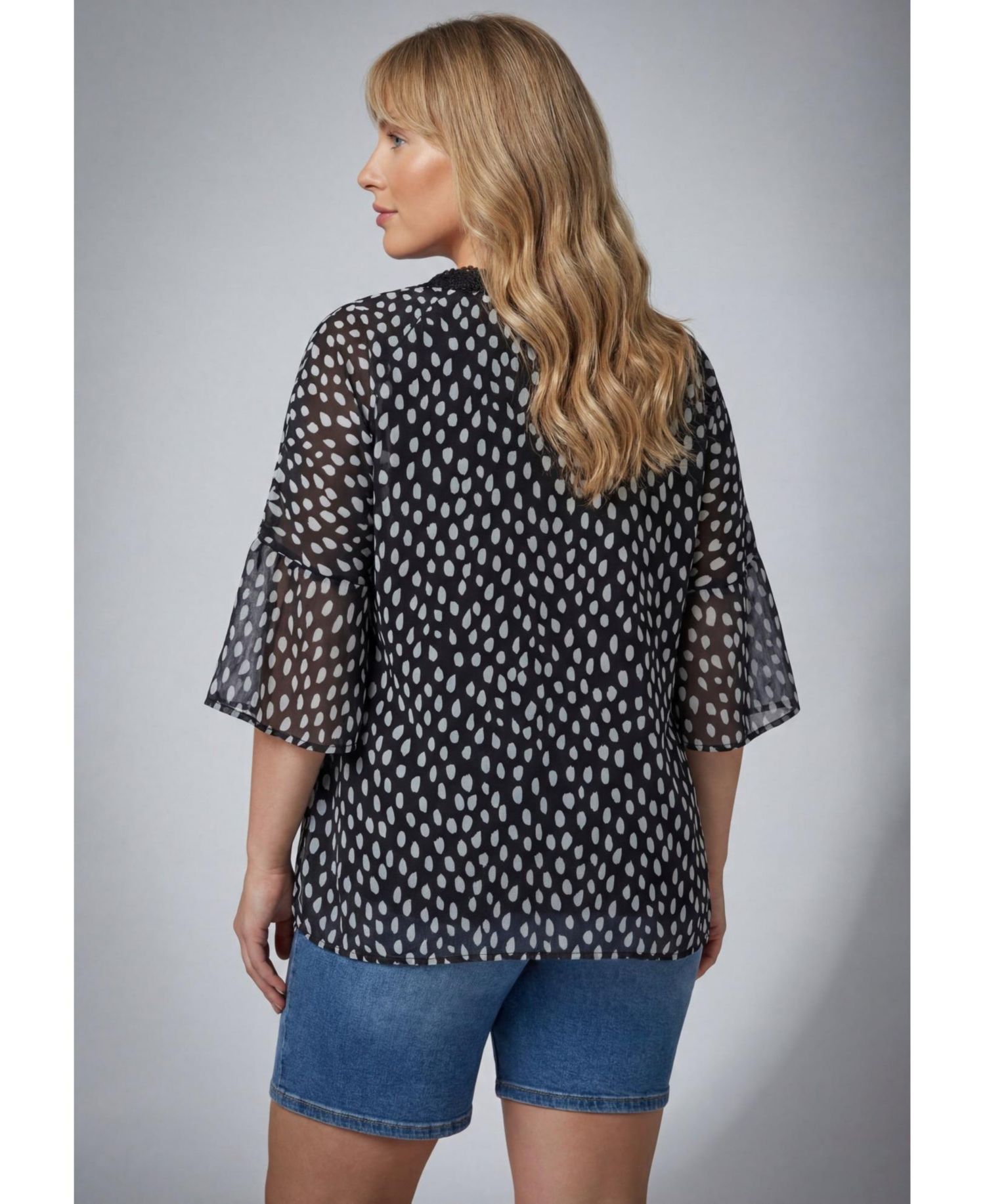 Women's Crochet Trim Caftan Top