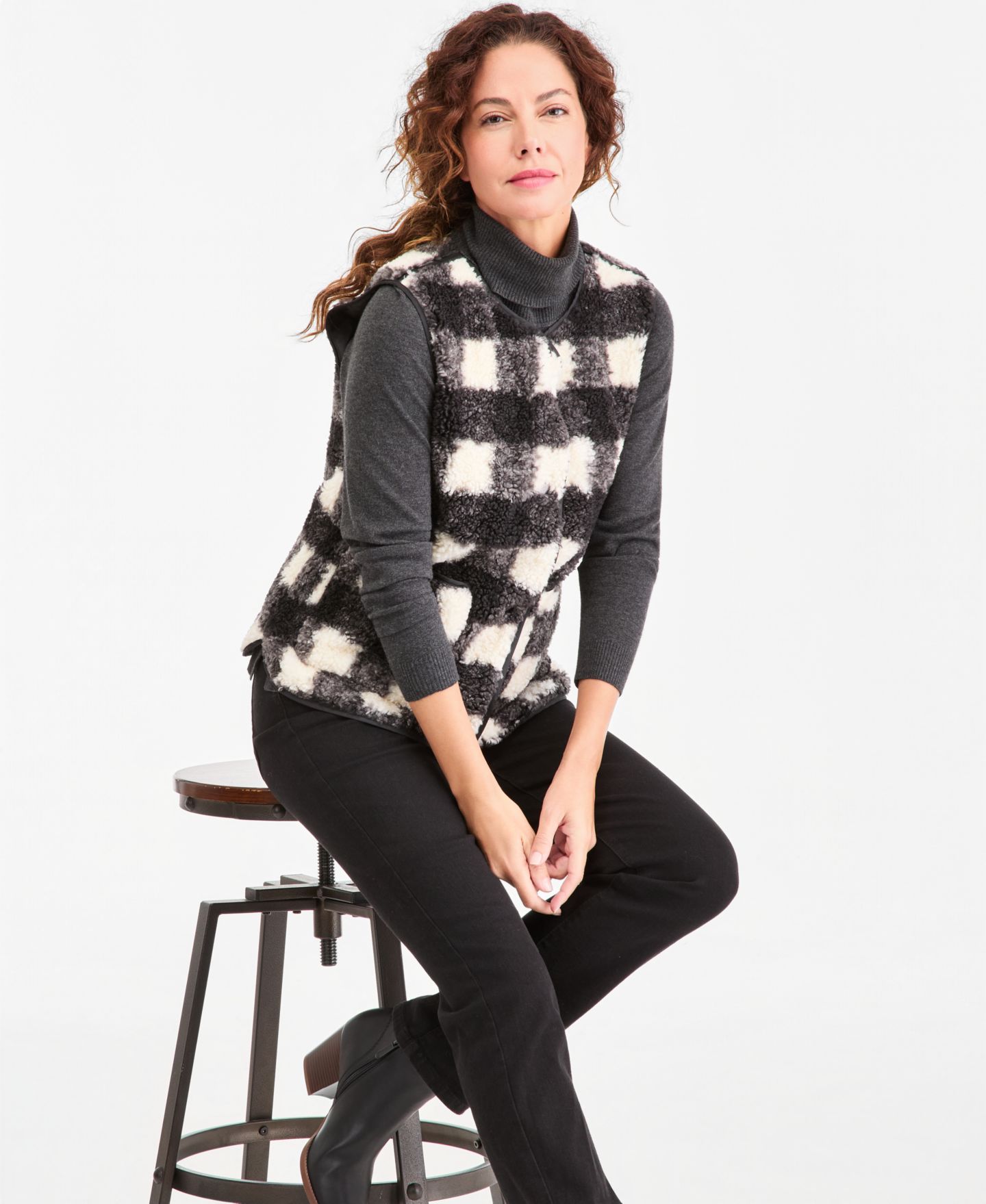 Женский жилет Style & Co Plaid Sherpa, цвет: Глубокий чёрный — фото 2