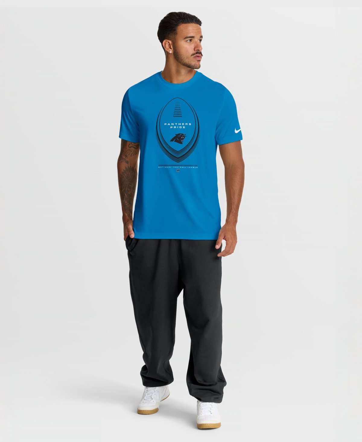 Nike Men's Carolina Panthers Legend Icon Graphic T-Shirt