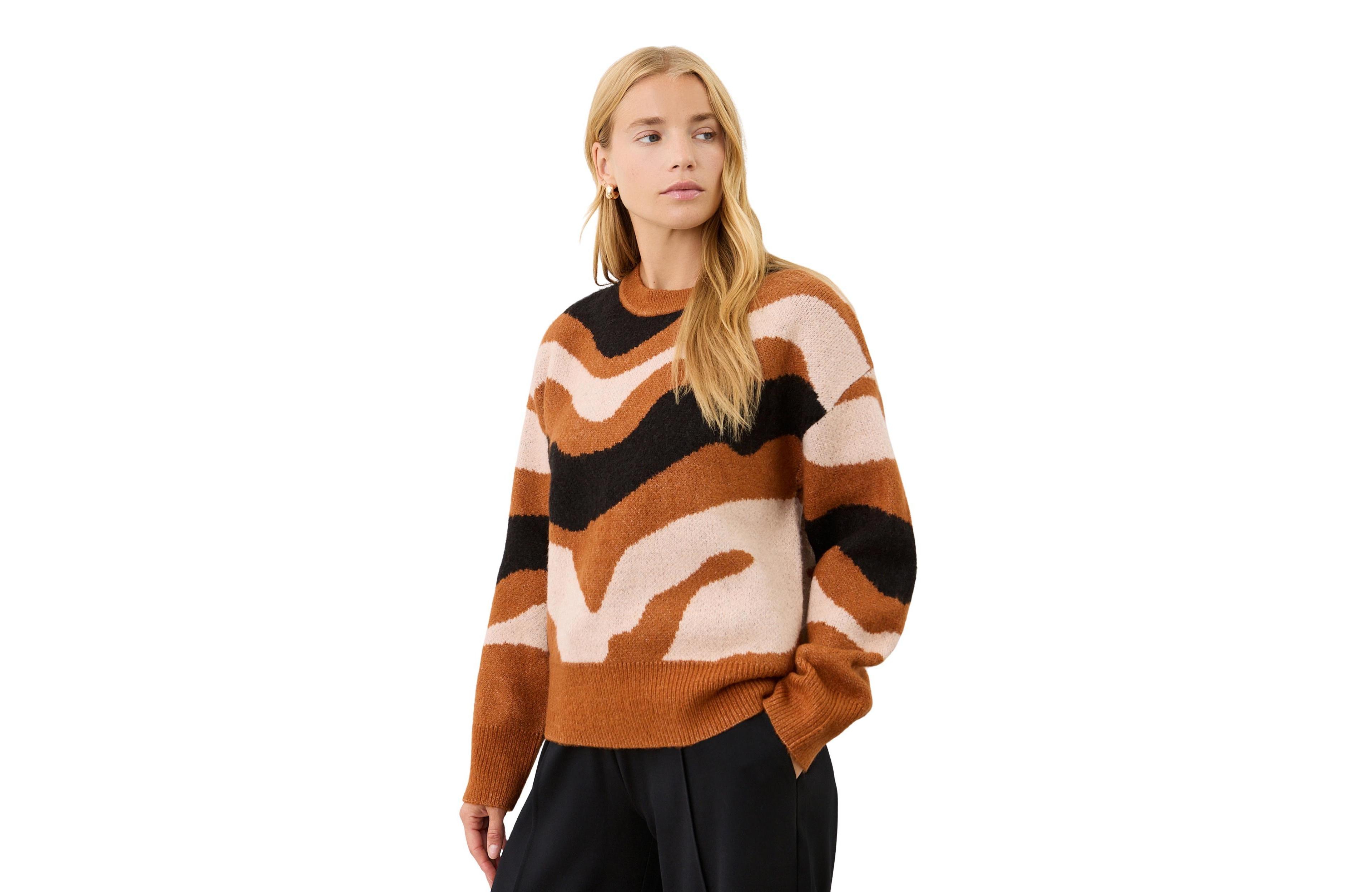 Finery London Women's Minnie Abstract-Print Crewneck Long-Sleeve Sweater