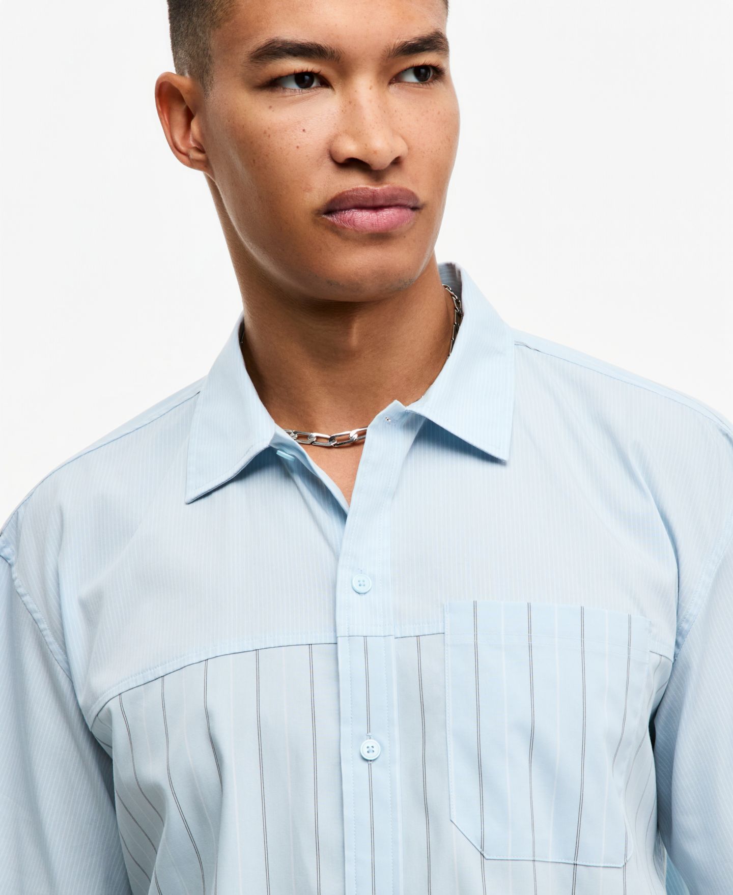 Мужская рубашка Mode of One Spliced Short-Sleeve Boxy Button-Up, цвет: Crystalline Blu — фото 3