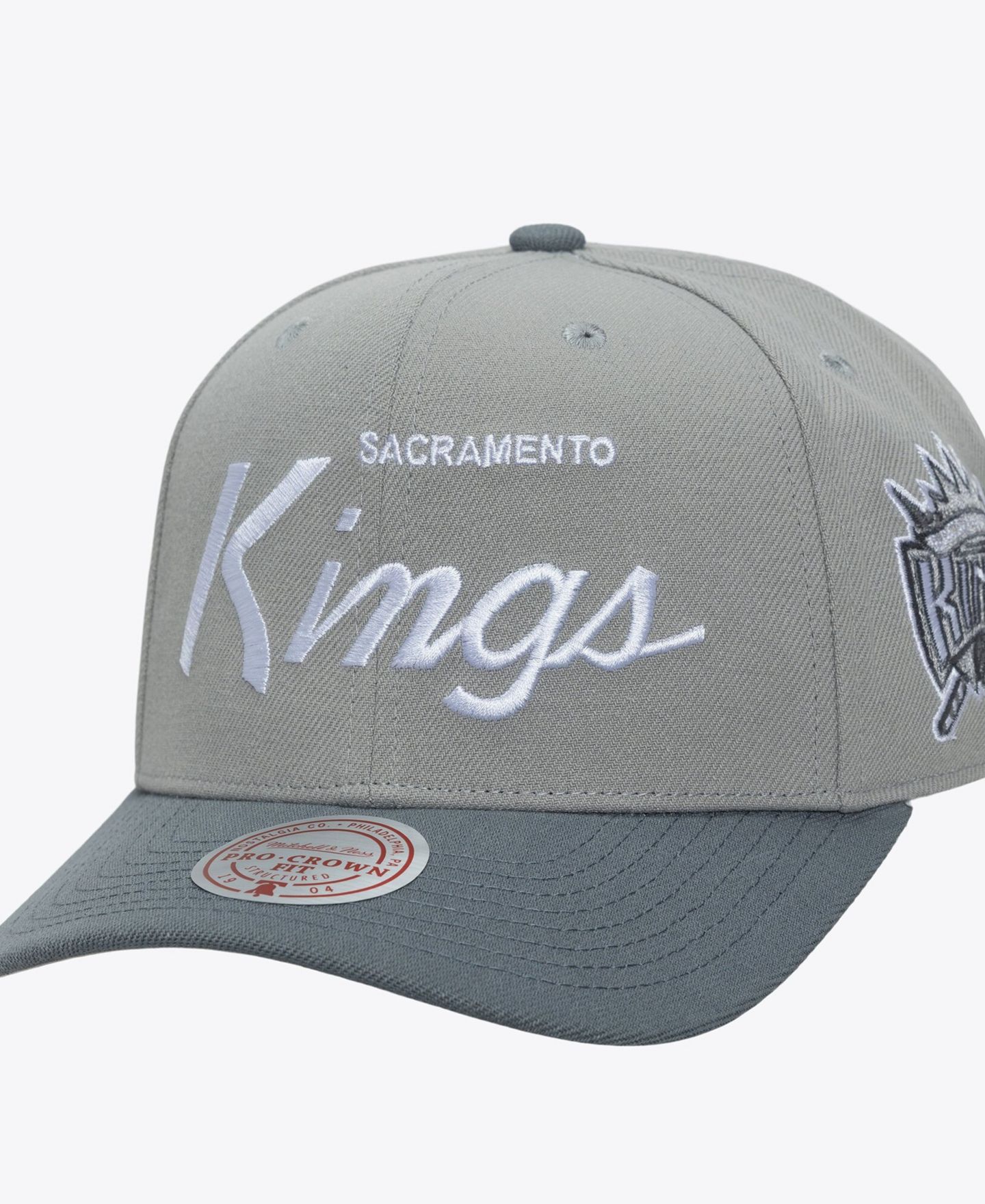 Мужская кепка Mitchell & Ness Sacramento Kings Thunderstorm Pro Crown Structured Snapback Hat — фото 1